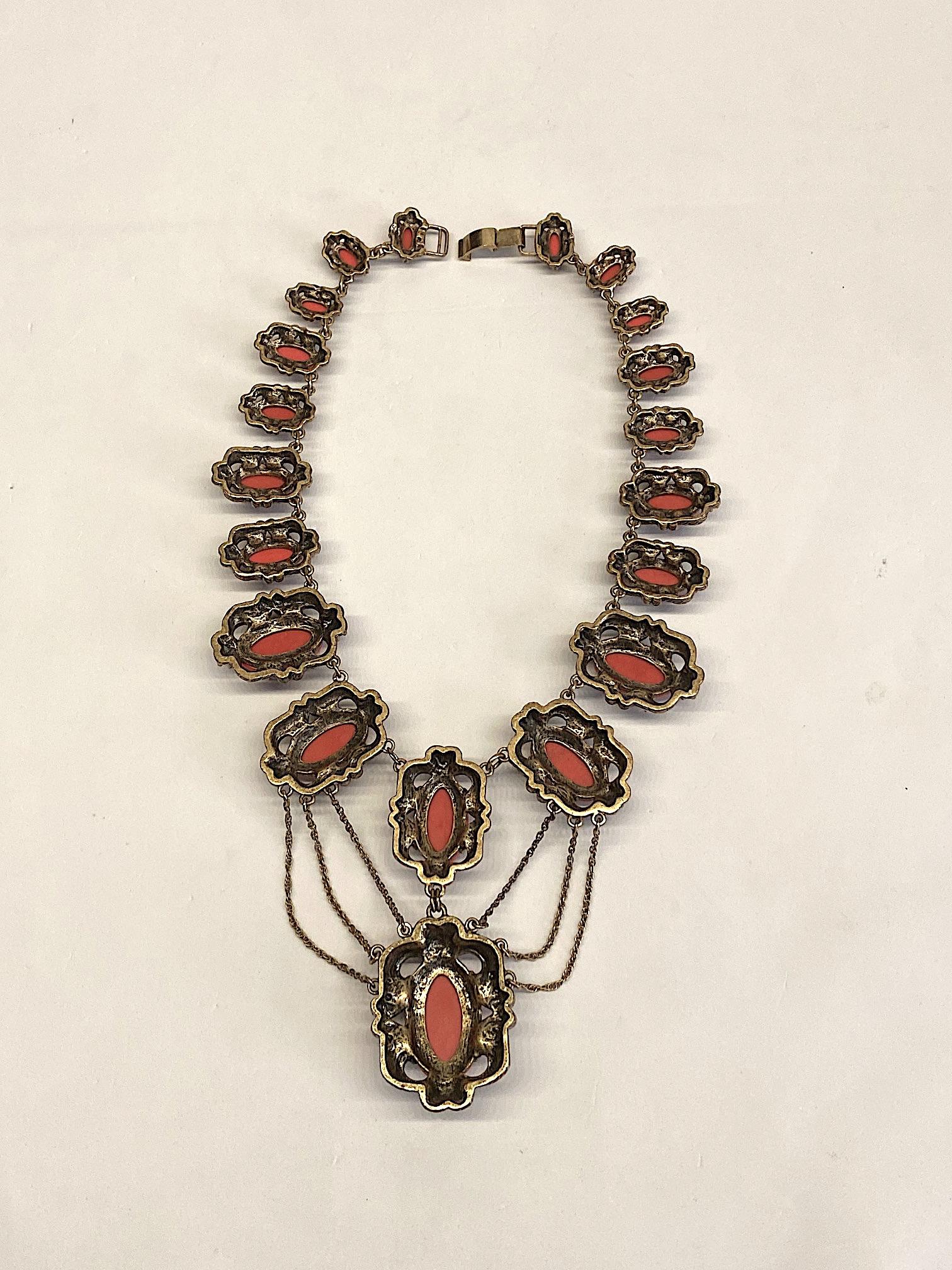 1950s Victorian Revival Necklace with Coral & Green Glass Cabochons  8