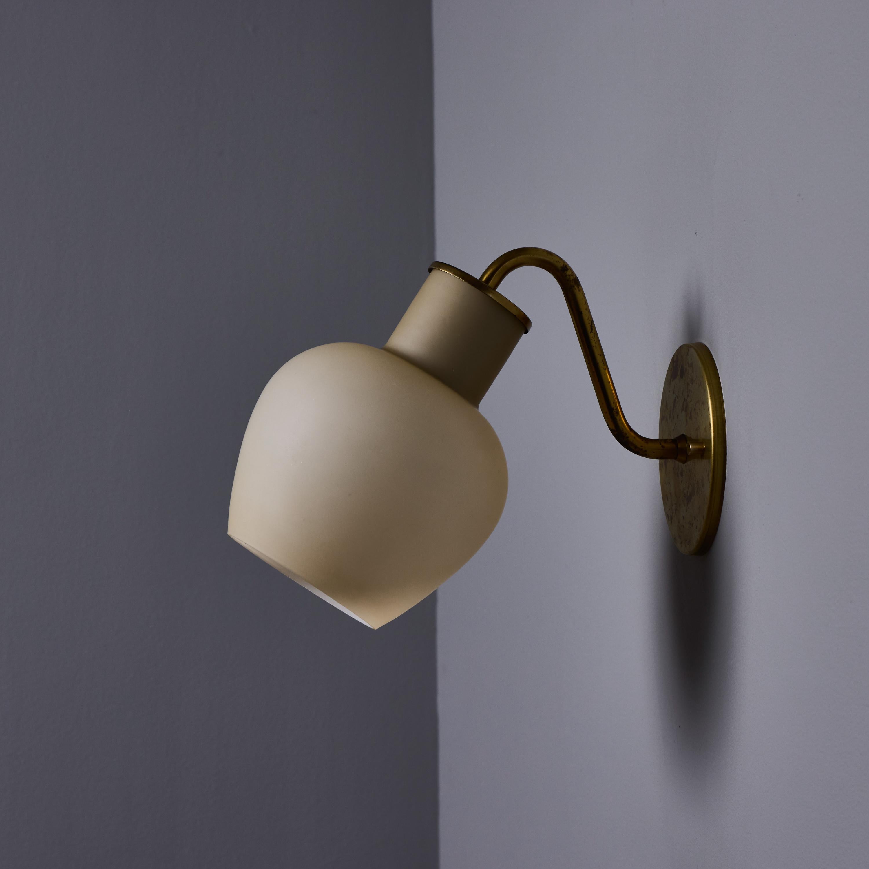 1950 Vilhelm Lauritzen 'Christiansborg', lampade in ottone e vetro per Louis Poulsen in vendita 3