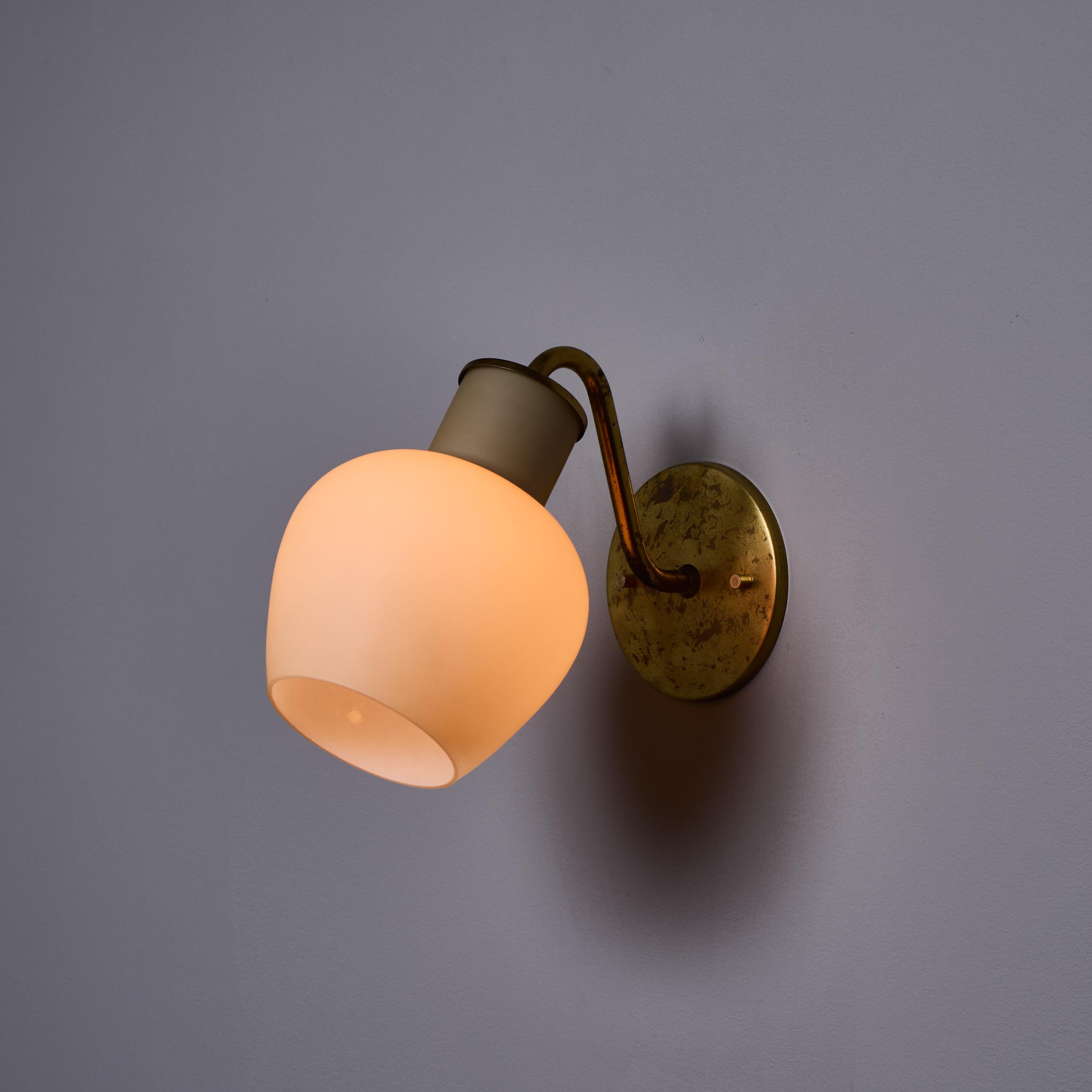 Danese 1950 Vilhelm Lauritzen 'Christiansborg', lampade in ottone e vetro per Louis Poulsen in vendita