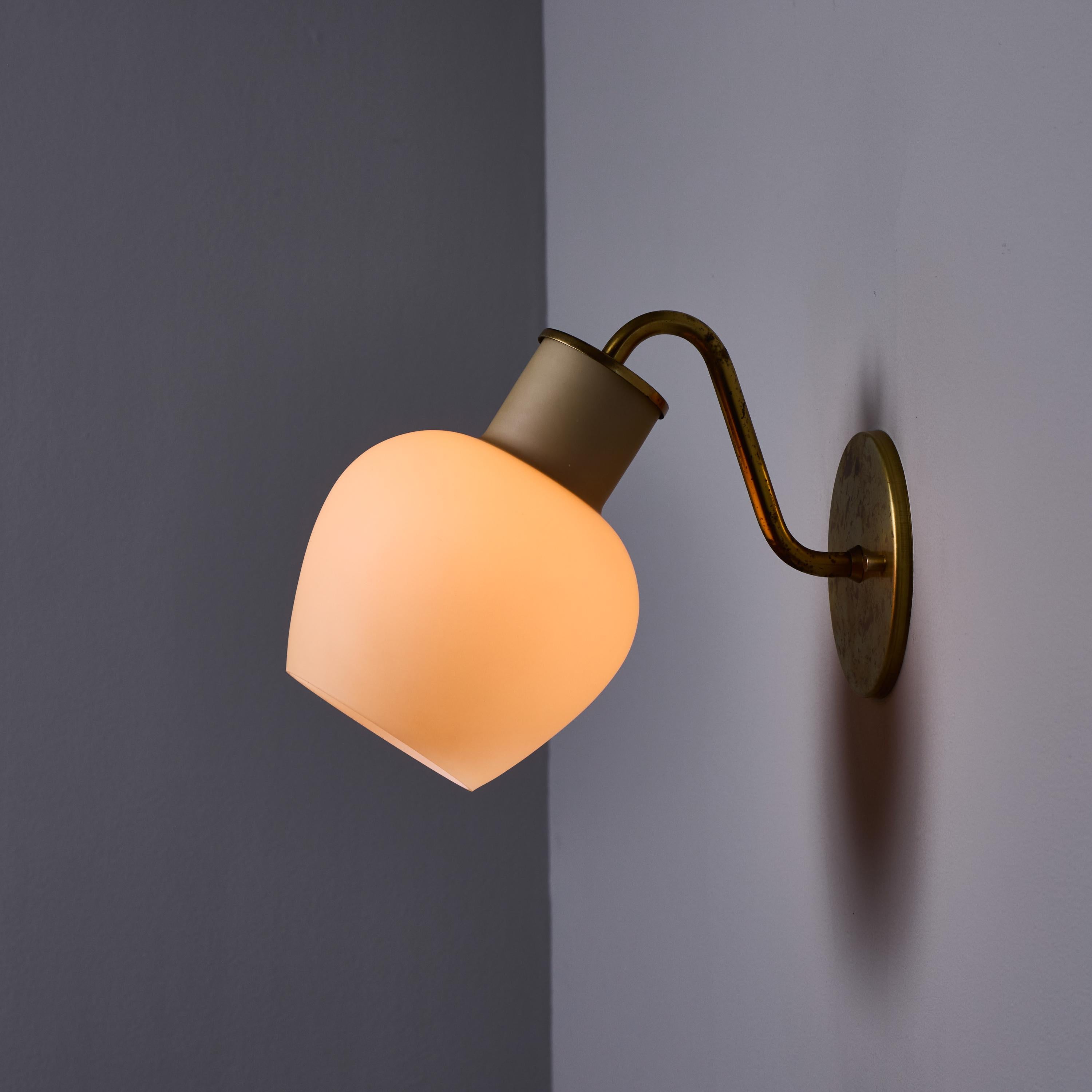 1950 Vilhelm Lauritzen 'Christiansborg', lampade in ottone e vetro per Louis Poulsen in vendita 1