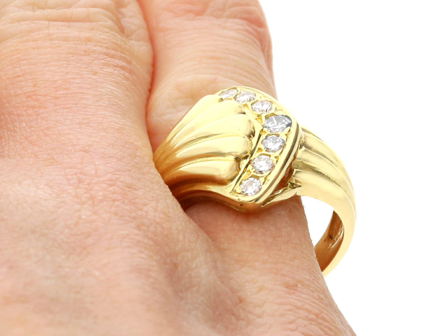 1950s Vintage 0.18 Carat Diamond and 18k Yellow Gold Dress Ring For Sale 4