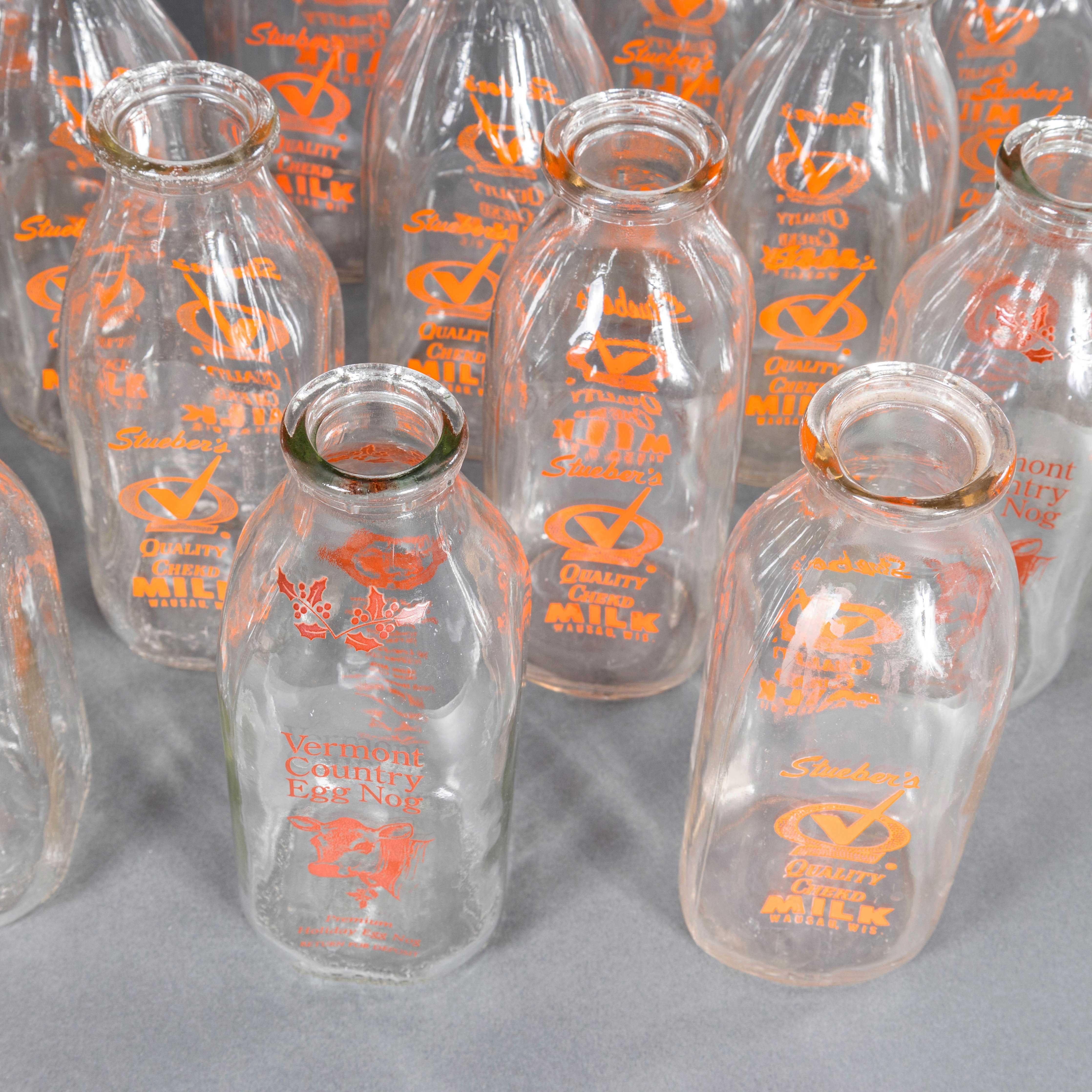 Botellas de leche publicitarias americanas vintage de los años 50 - Gran cantidad disponible en venta 2
