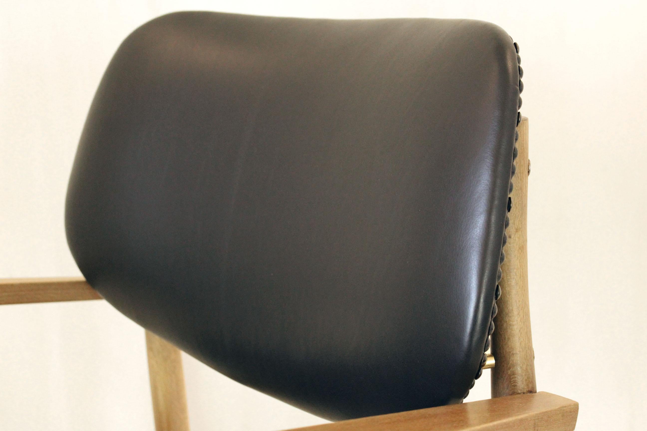 Leather Vintage black leather office Chairs, Set of Two, Italy 1950s For Sale