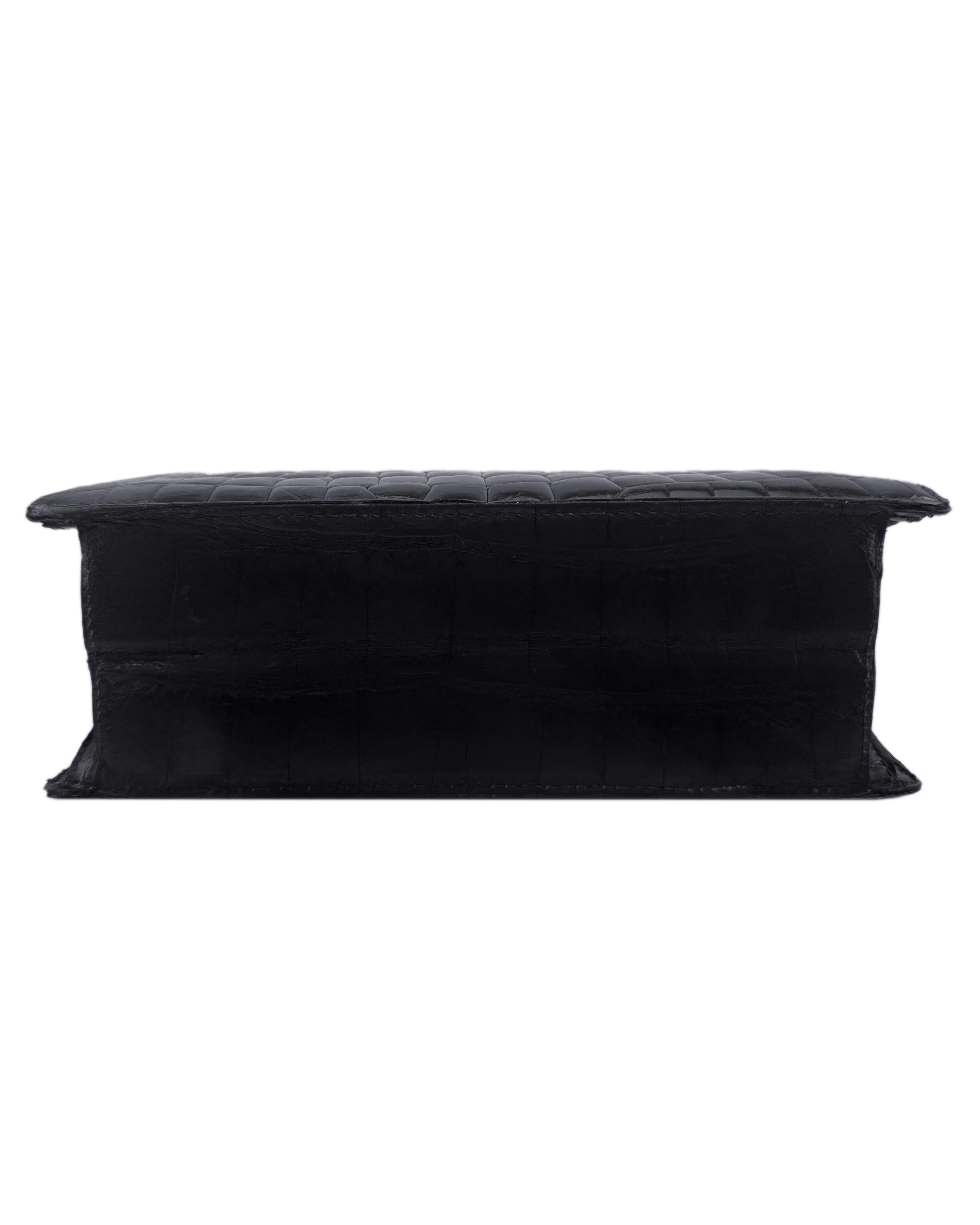 1950er Jahre Vintage Schwarze Krokodil strukturierte Henkeltasche mit Griff oben Damen im Angebot