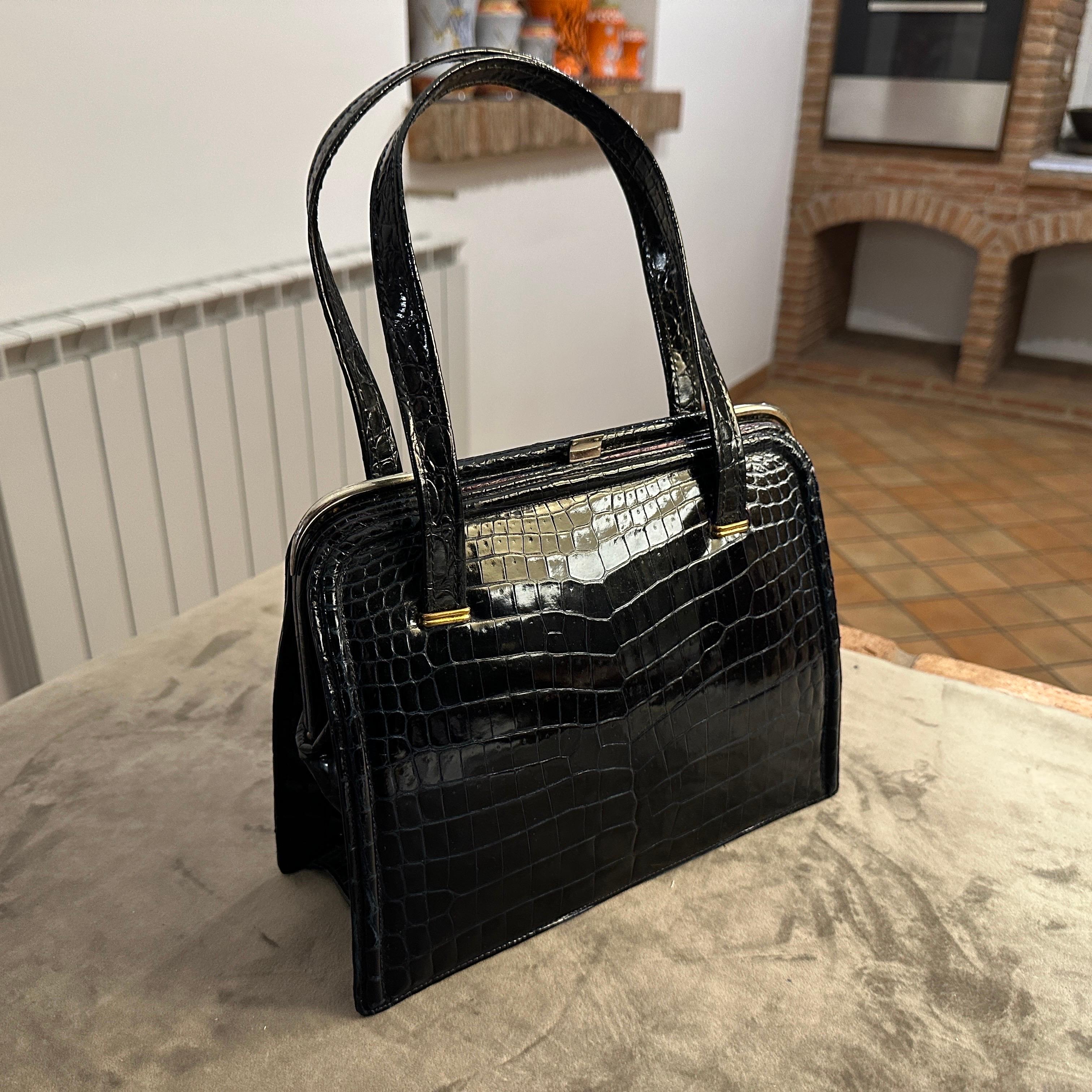 1950er Jahre Vintage Schwarzes Leder und Messing Italienisch Top Handle Bag von Albanese Milano im Angebot 15