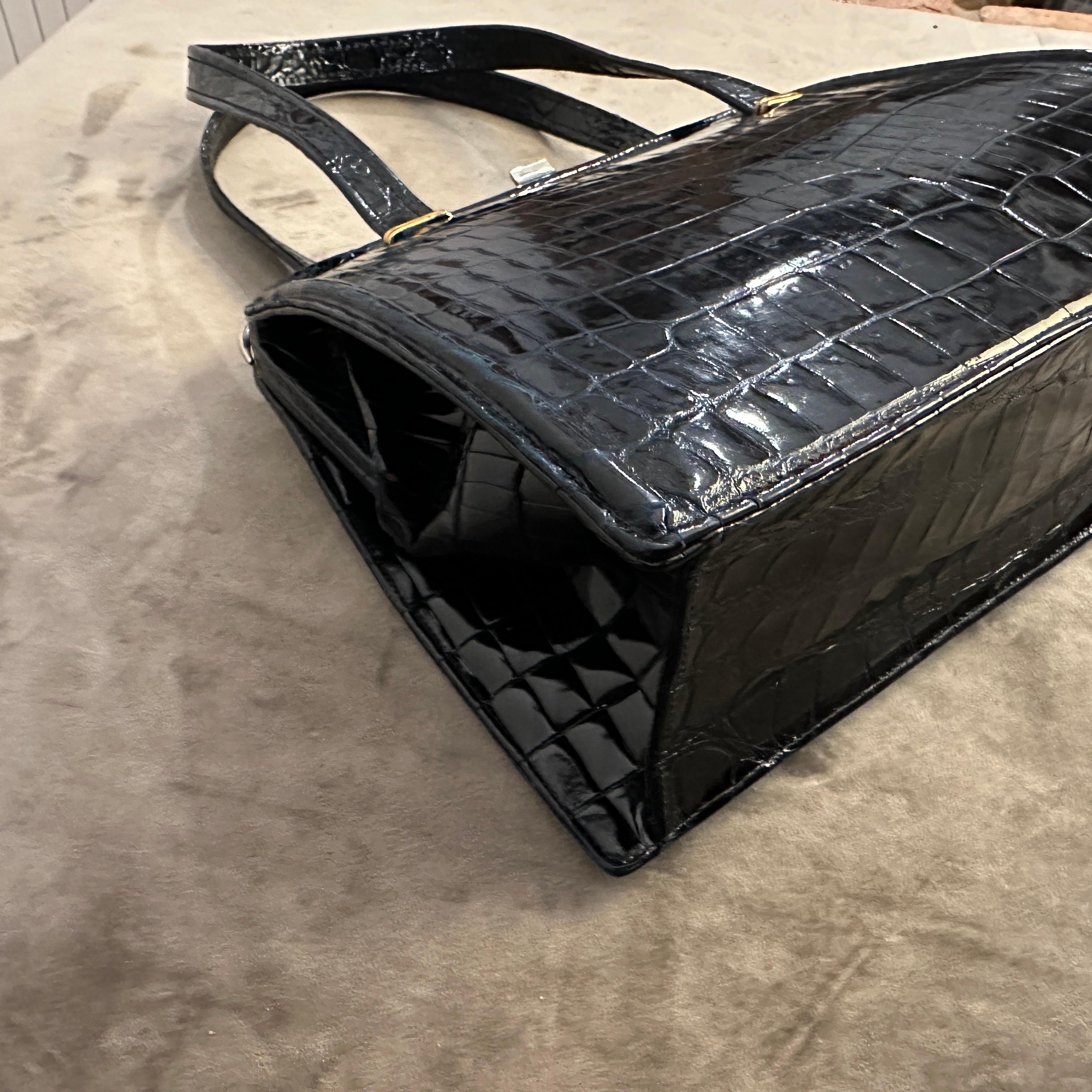 1950er Jahre Vintage Schwarzes Leder und Messing Italienisch Top Handle Bag von Albanese Milano im Angebot 2