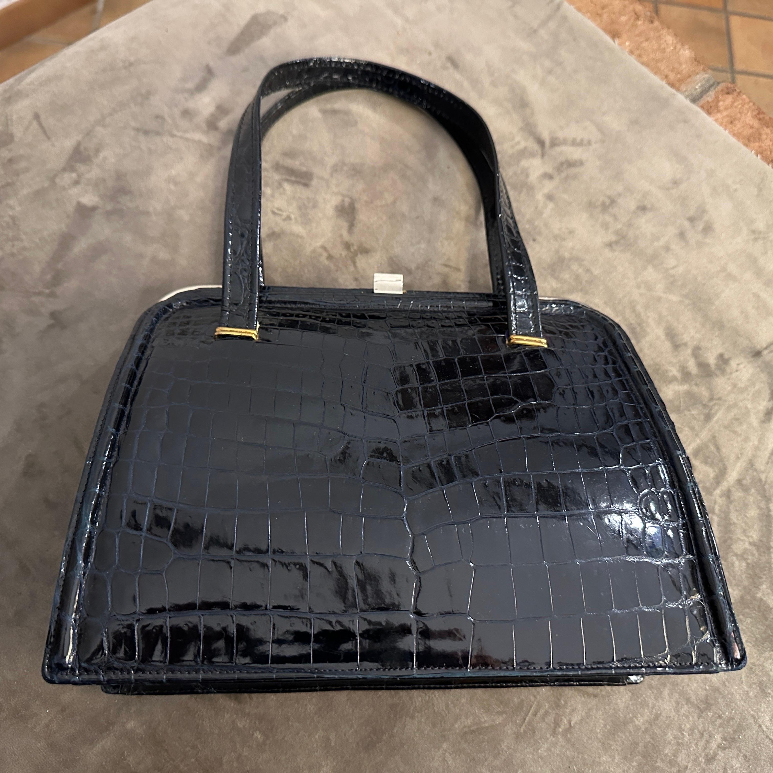 1950er Jahre Vintage Schwarzes Leder und Messing Italienisch Top Handle Bag von Albanese Milano im Angebot 3