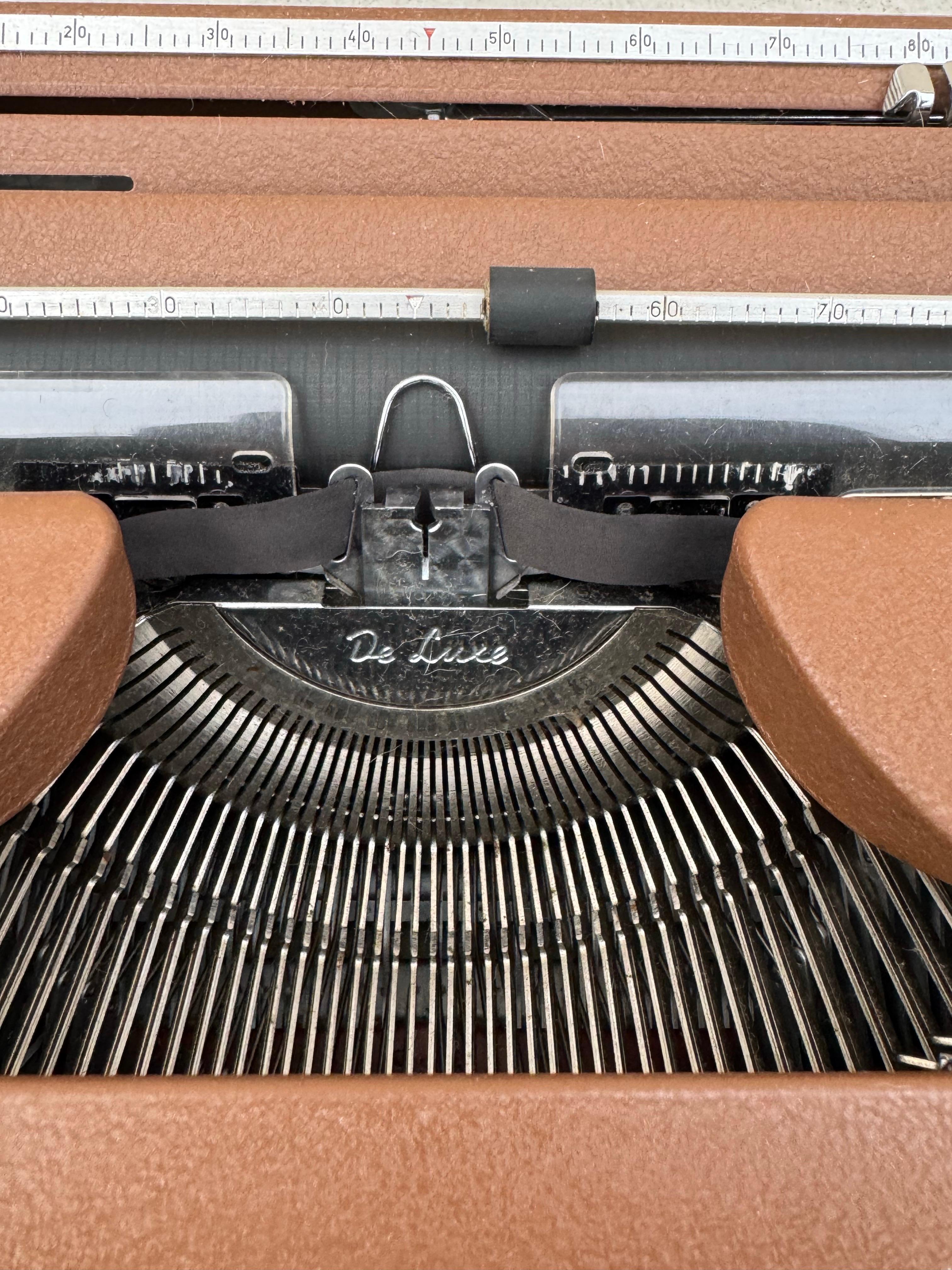 German 1950's Vintage Brown Olympia SM3 Typewriter With Senatorial #71 Typeface