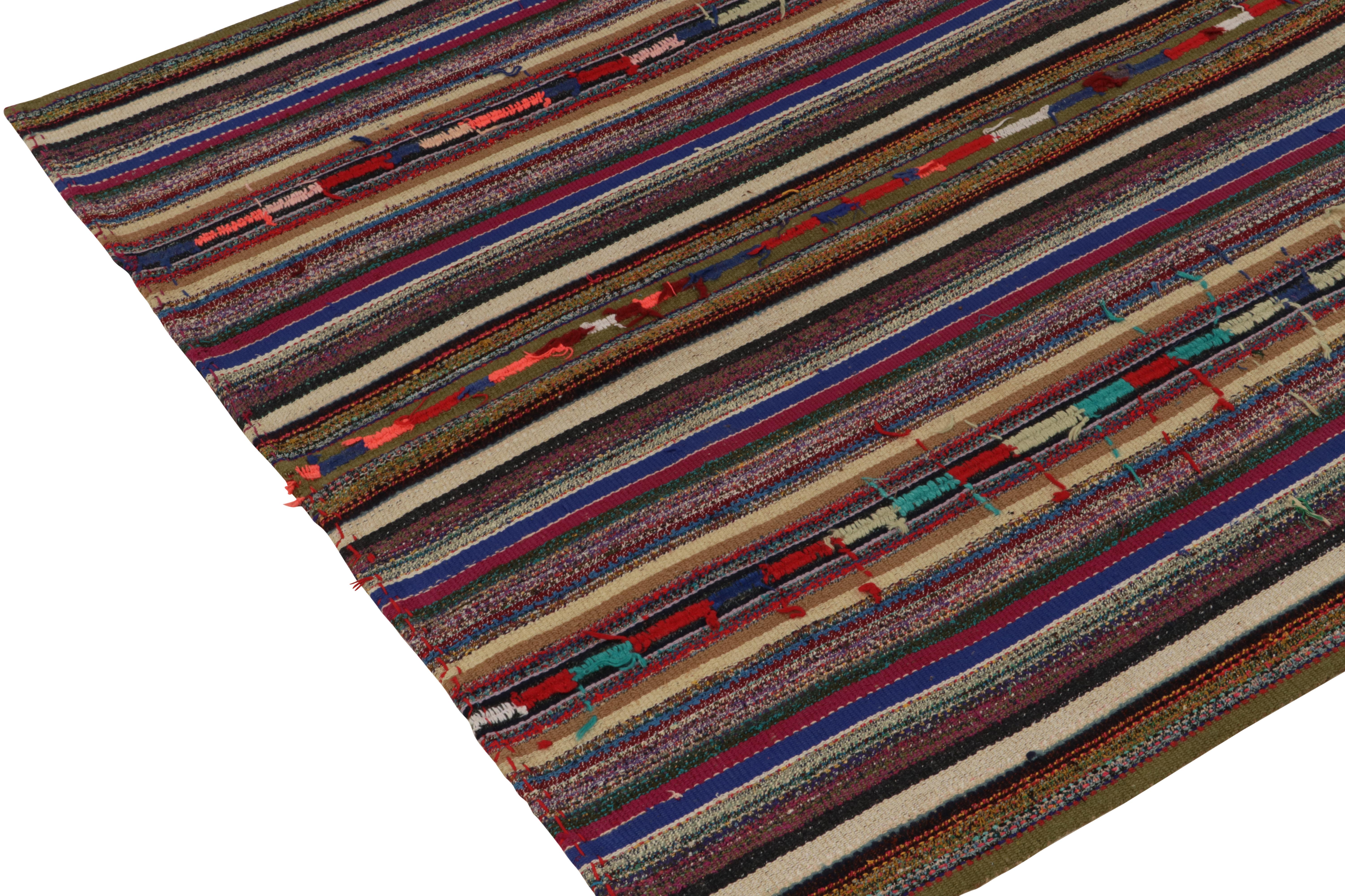 1950er Vintage Chaput Kilim in mehrfarbigen Streifenmustern von Rug & Kilim (Türkisch) im Angebot