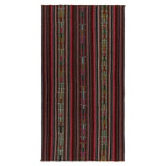 Tapis Kilim Chaput vintage des années 1950 à motifs à rayures multicolores, par Rug & Kilim