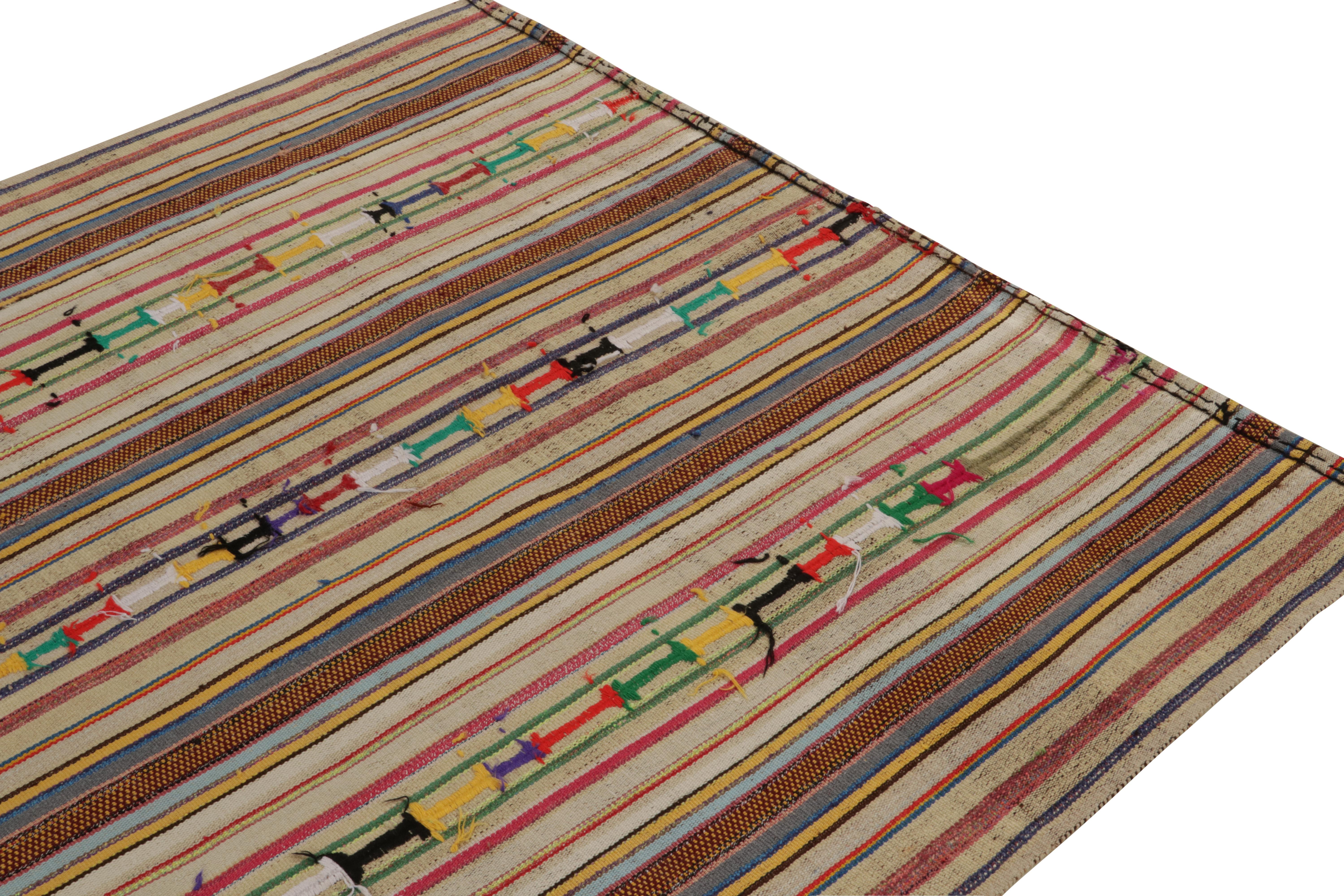 1950er Jahre Vintage Chaput Kelim Stil in bunten Streifen Polychromatic von Rug & Kilim (Türkisch) im Angebot
