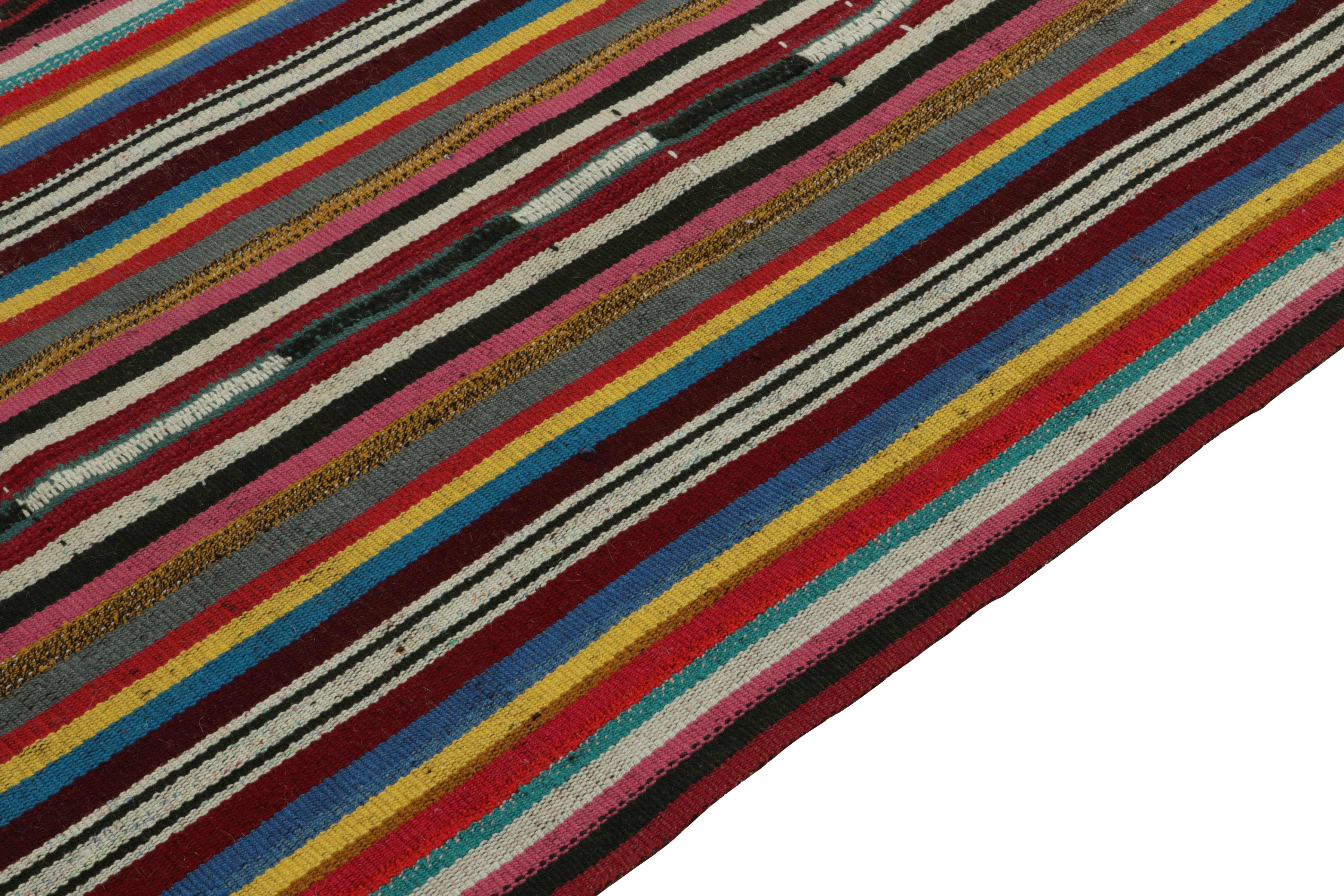 Turc Tapis & Kilim style chaput vintage des années 1950 avec rayures multicolores en vente