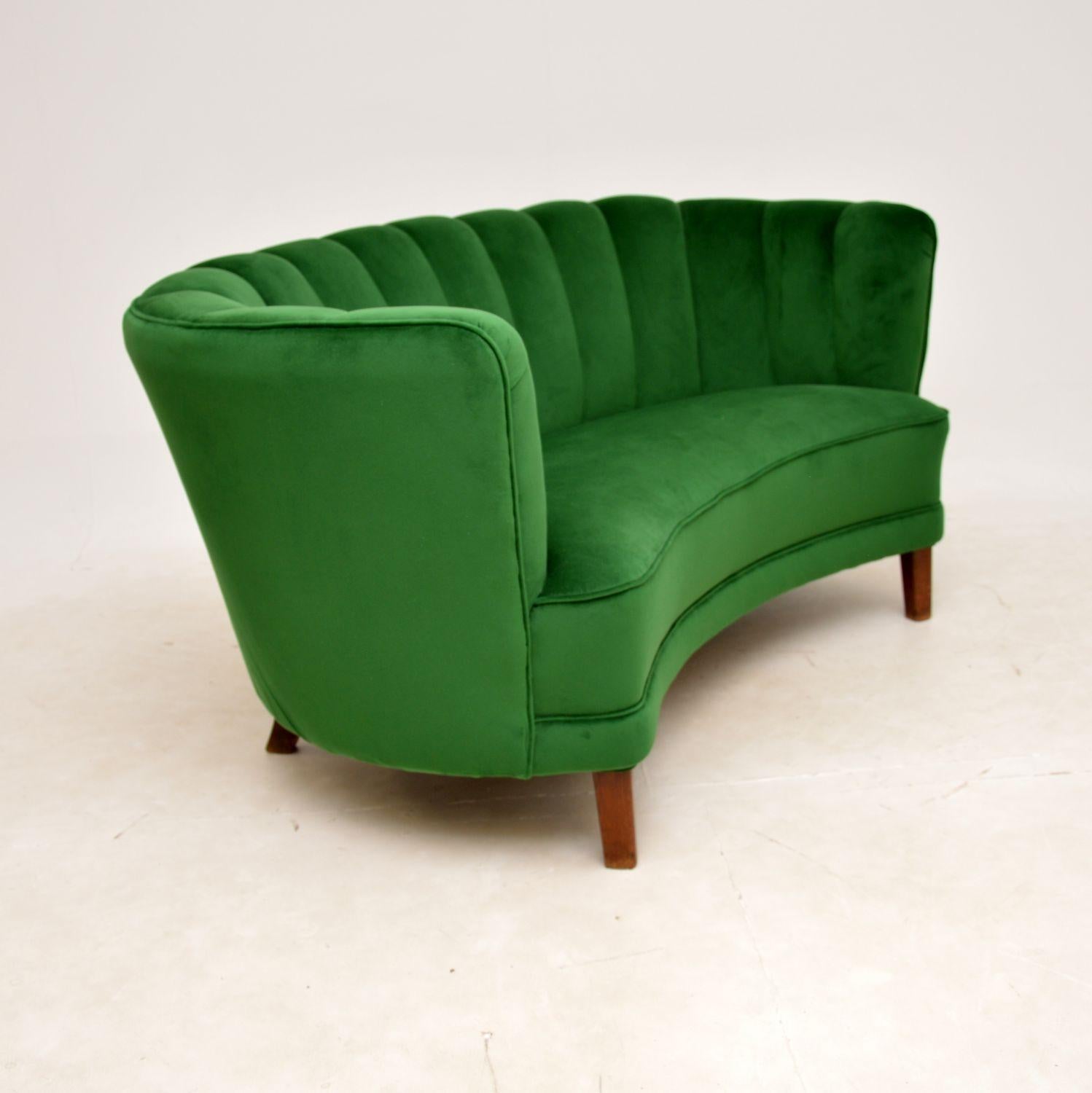 1950s Vintage Danish Cocktail Sofa In Good Condition For Sale In London, GB