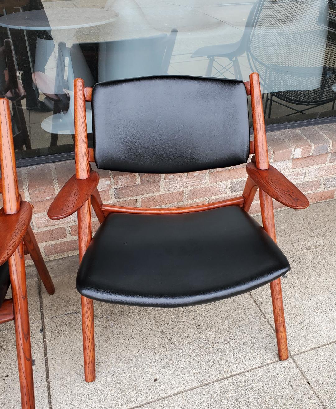 1950s Vintage Danish Hans Wegner Sawhorse Lounge Chairs - A Set Of 2 For Sale 1
