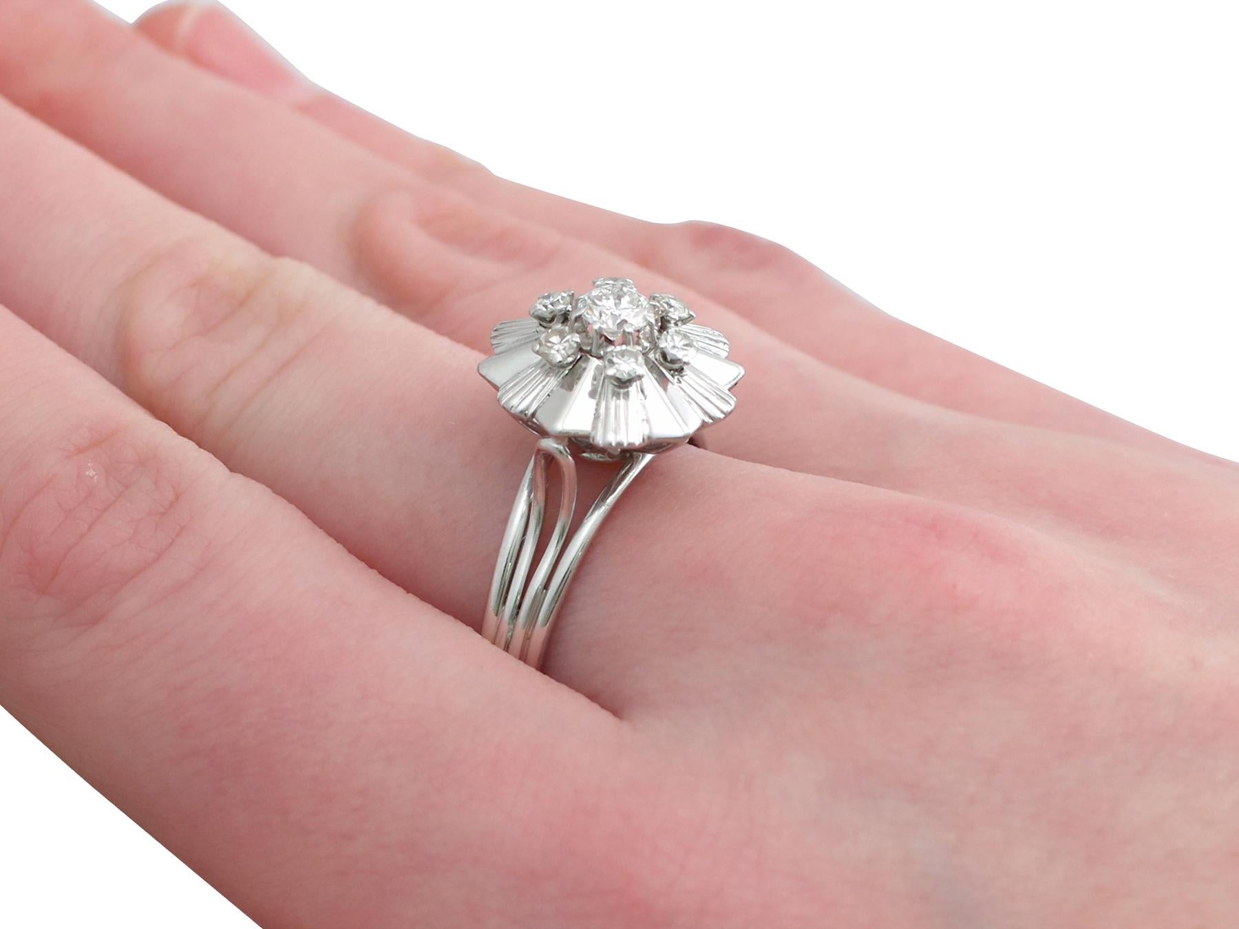 1950s, Vintage Diamond and White Gold Cocktail Ring For Sale 1