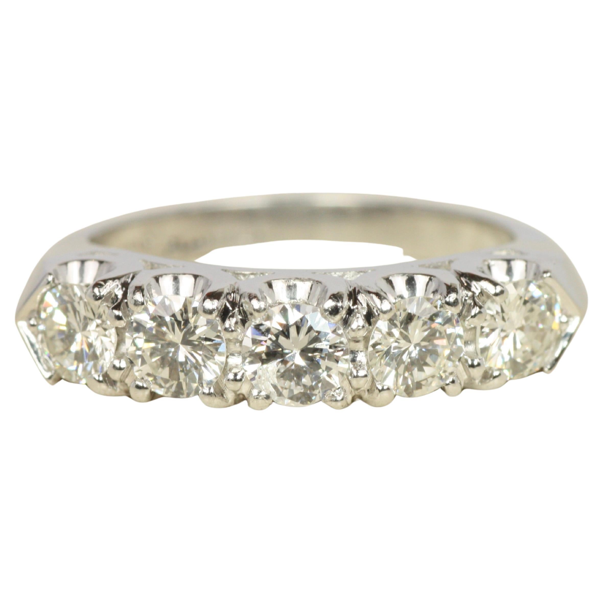 1950s Vintage Diamond Wedding Band in Platinum For Sale