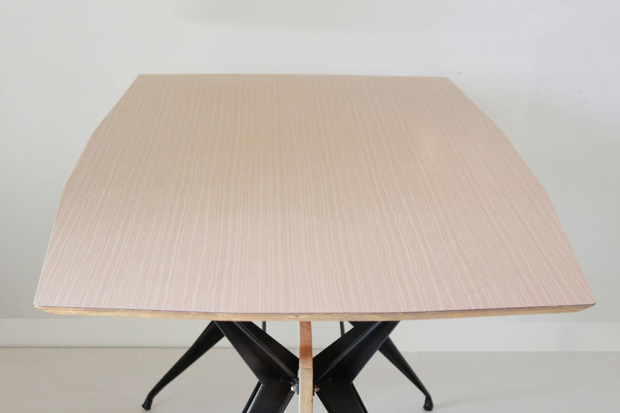 Vintage Dining Table , Italy 1950s For Sale 9