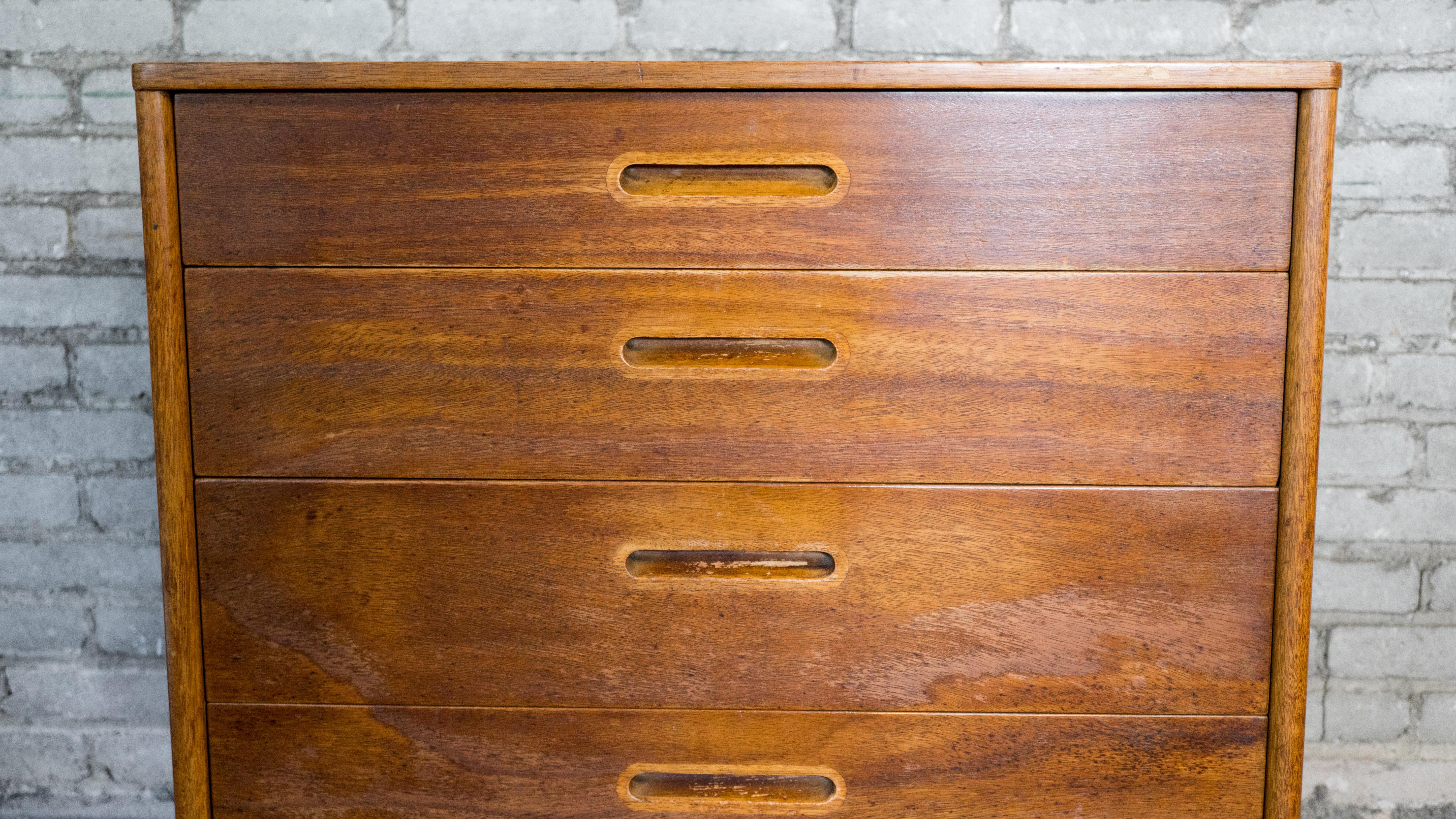 1950s Vintage Edward Wormley for Dunbar Dresser In Good Condition For Sale In Boston, MA