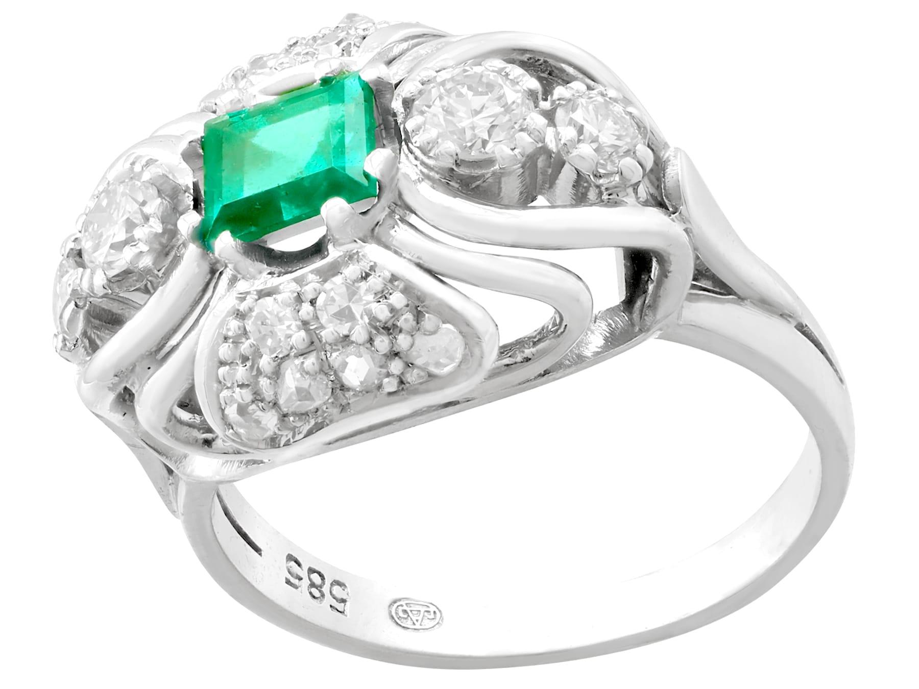 Round Cut 1950s Emerald and Diamond White Gold Cocktail Ring For Sale