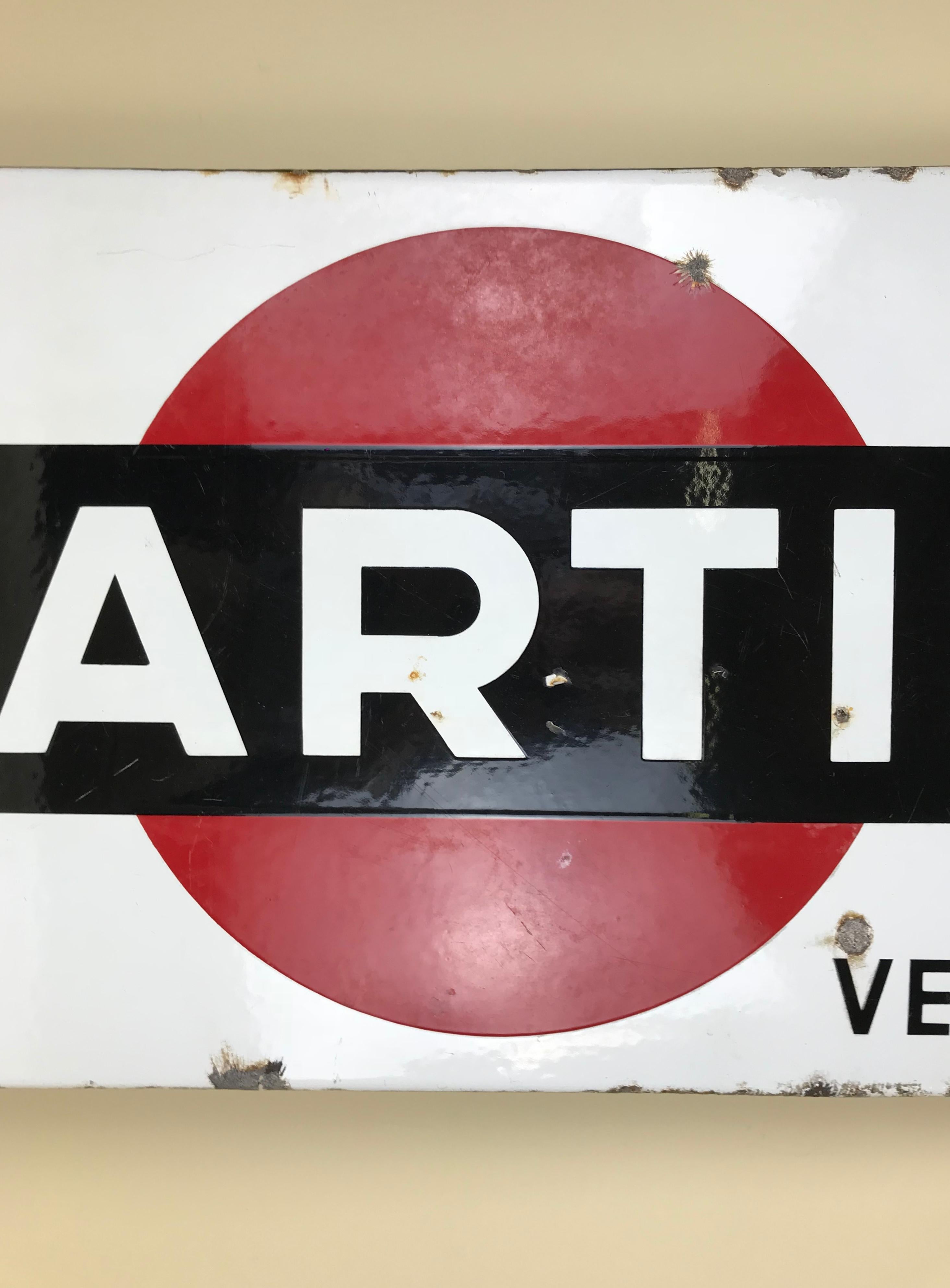 1950s Vintage Enamel Metal Belgian Advertising Martini Sign with Parking Signal In Good Condition For Sale In Milan, IT
