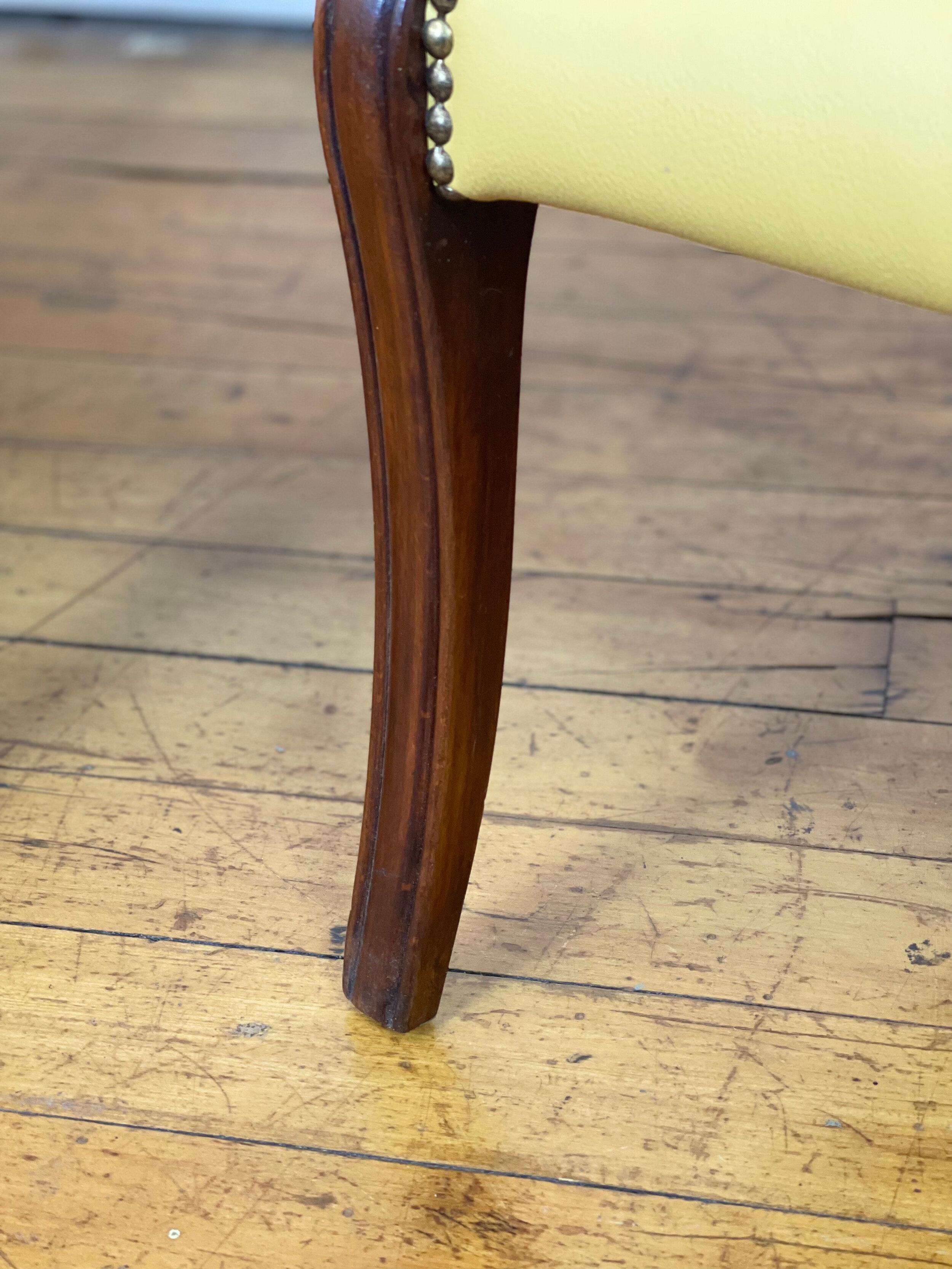 1950 Vintage Ezio Longhi Sillas de salón italianas de madera de caoba y cuero en venta 8