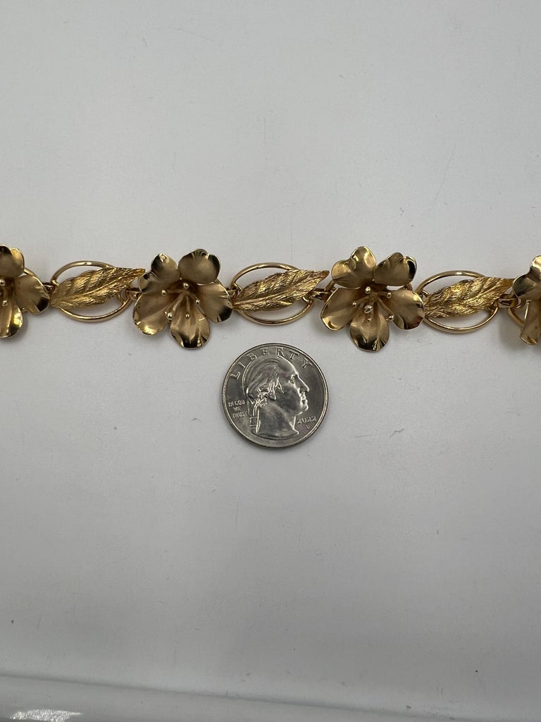 1950s Vintage Flower And Leaf Yellow Gold Bracelet For Sale