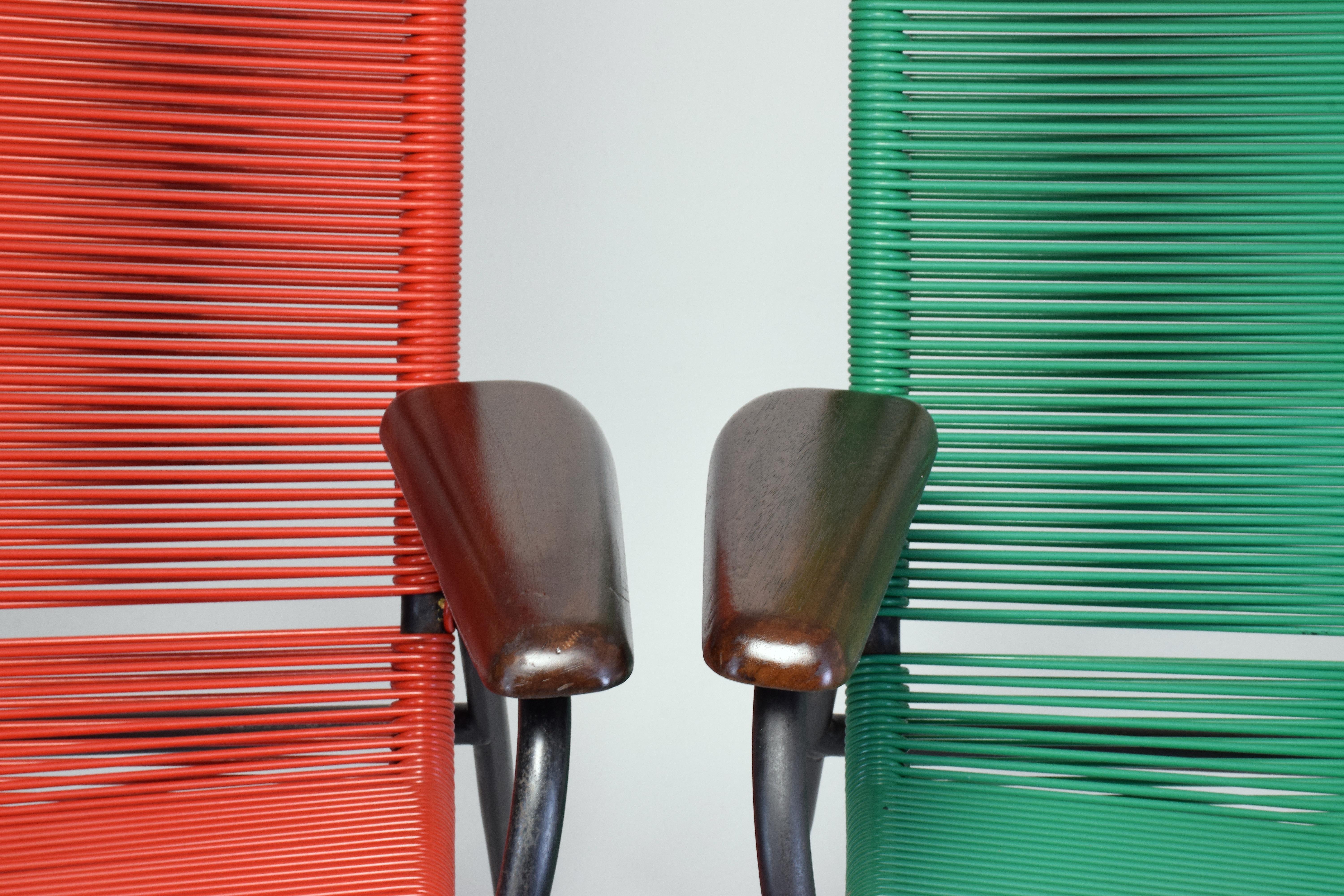 1950s Vintage French Red and Green Scoubidou Lounge Chairs, Set of Two In Good Condition In Paris, FR