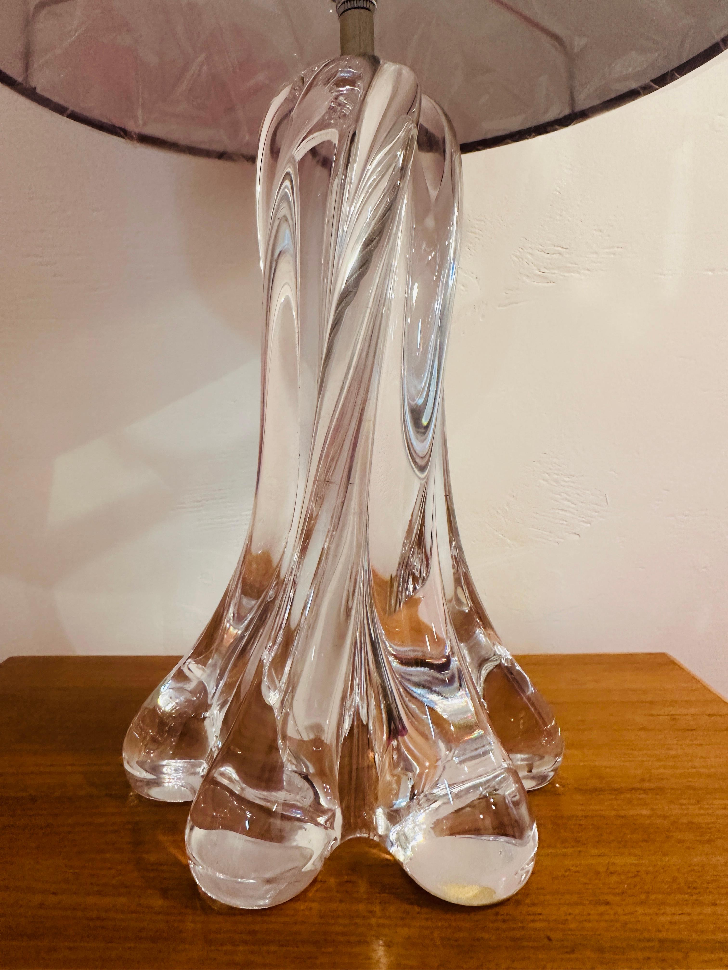 1950s Vintage French Vannes le Châtel Clear Crystal Glass Raindrop Table Lamp 10
