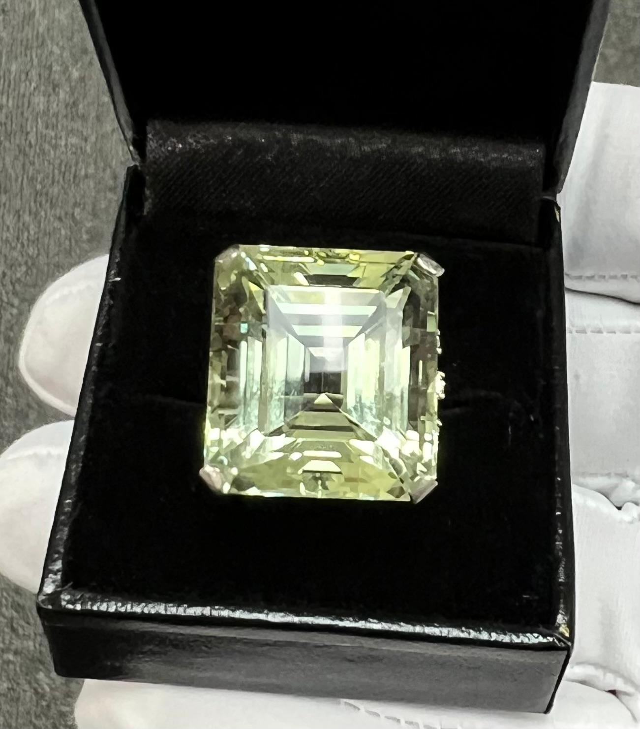 1950s Vintage Béryl Vert Diamant Or Blanc Bague de Cocktail 2