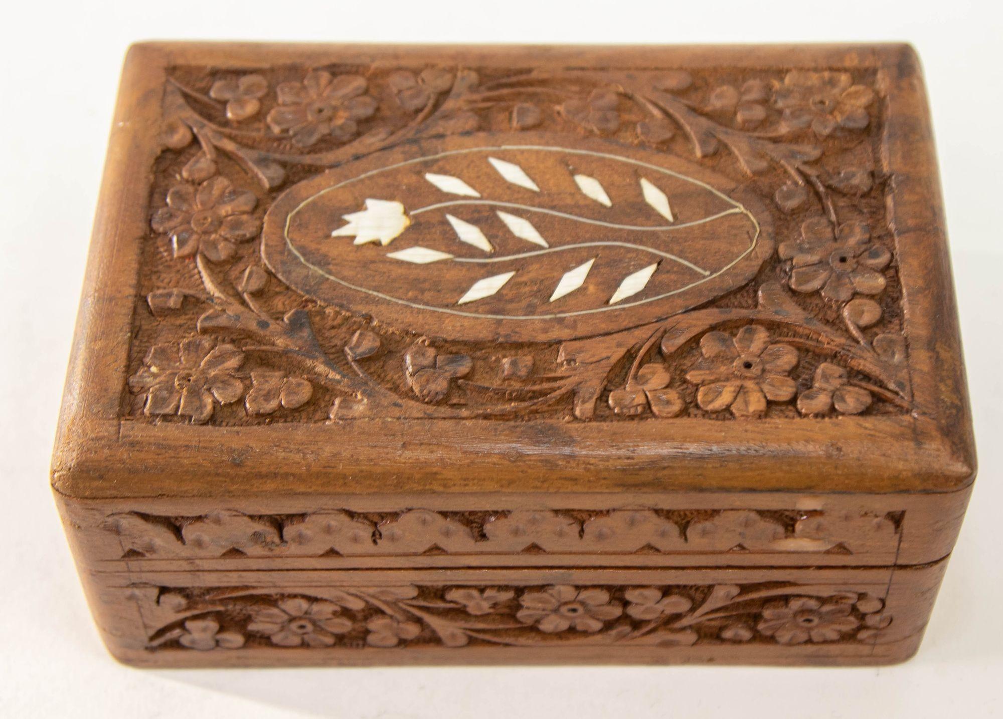 Hand-Carved 1950s Vintage Hand Carved Wooden Kashmiri Jewelry Box India