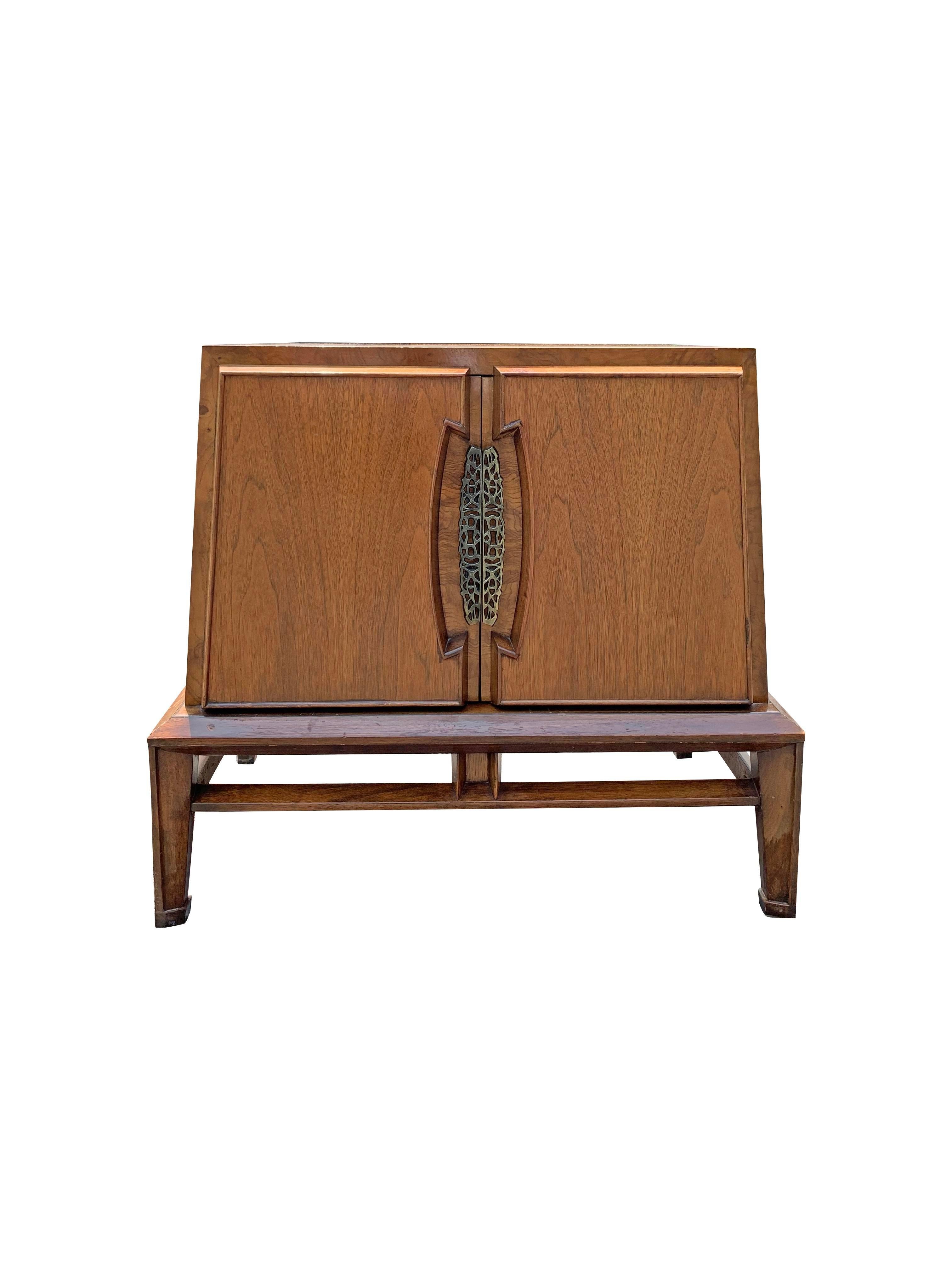 1950er Jahre Vintage Helen Hobey Baker Mid Century Modern Einzigartiger Nachttisch 2