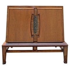 1950er Jahre Vintage Helen Hobey Baker Mid Century Modern Einzigartiger Nachttisch