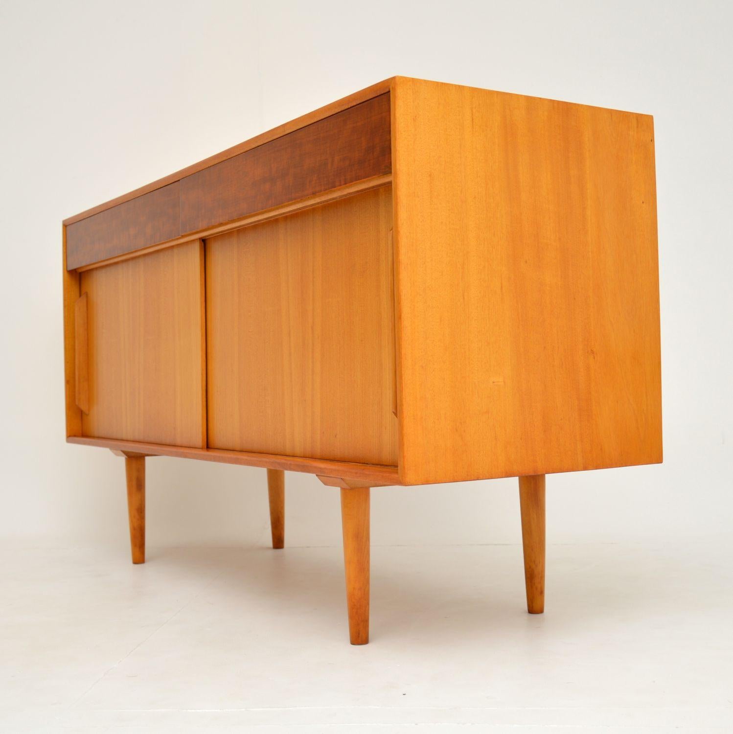 British 1950s Vintage Hilleplan Sideboard by Robin Day for Hille