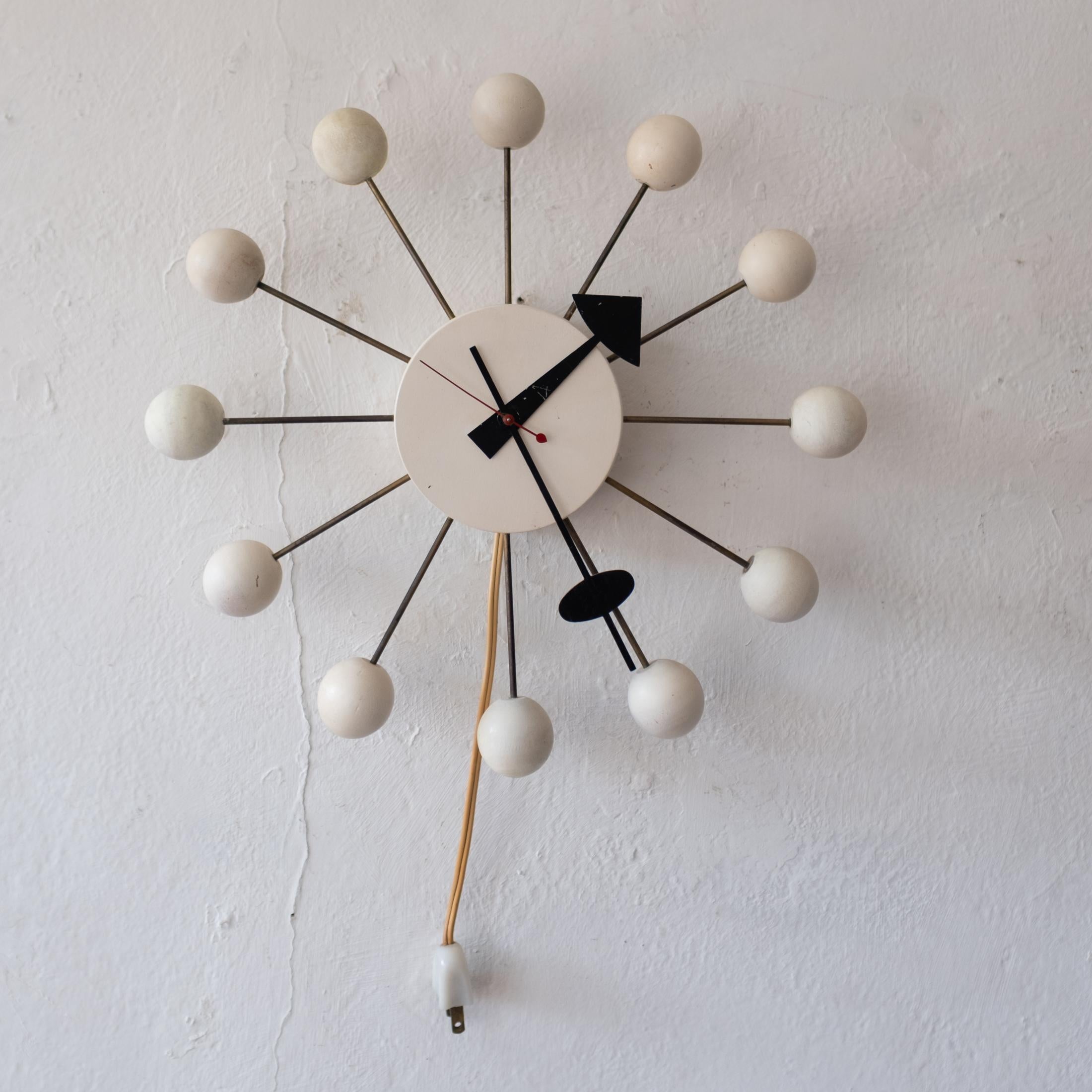 1950s Vintage Isamu Noguchi and George Nelson Howard Miller Ball Clock 2