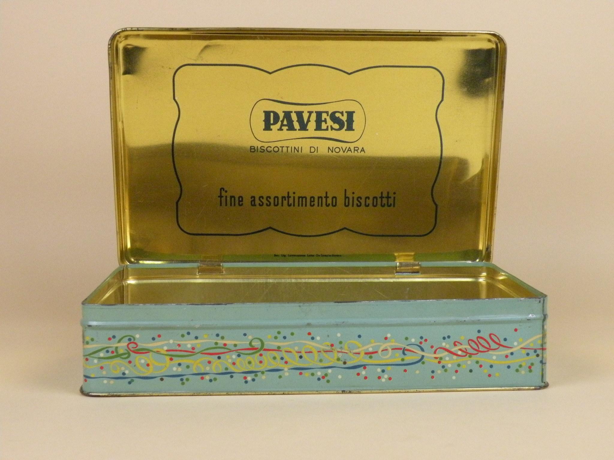 1950s Vintage Italian Carnival Edition Screen Printed Pavesi Biscuits Tin Box For Sale 1