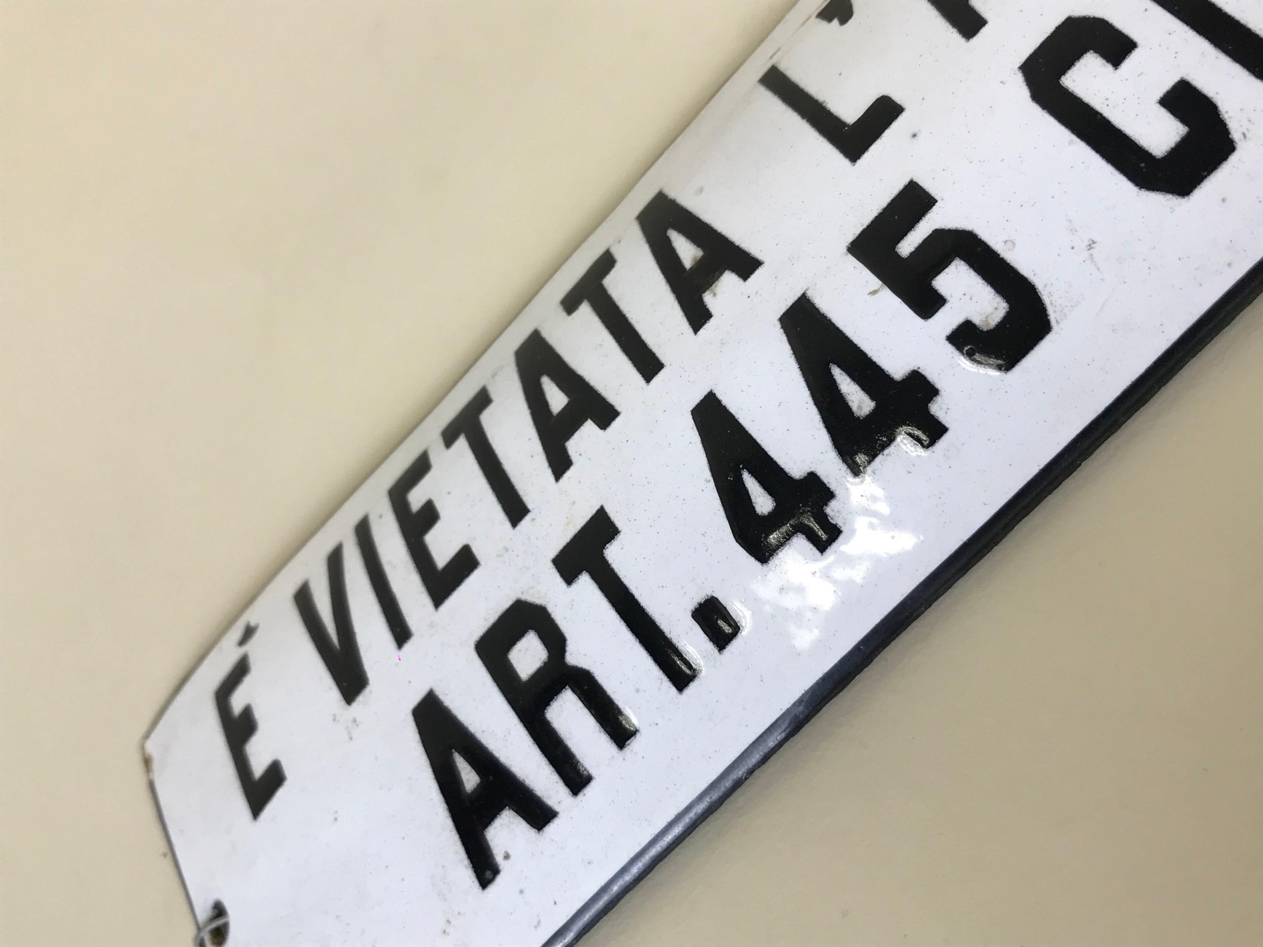1950s Vintage Italian Enamel Metal Sign È Vietata l'Affissione For Sale 2