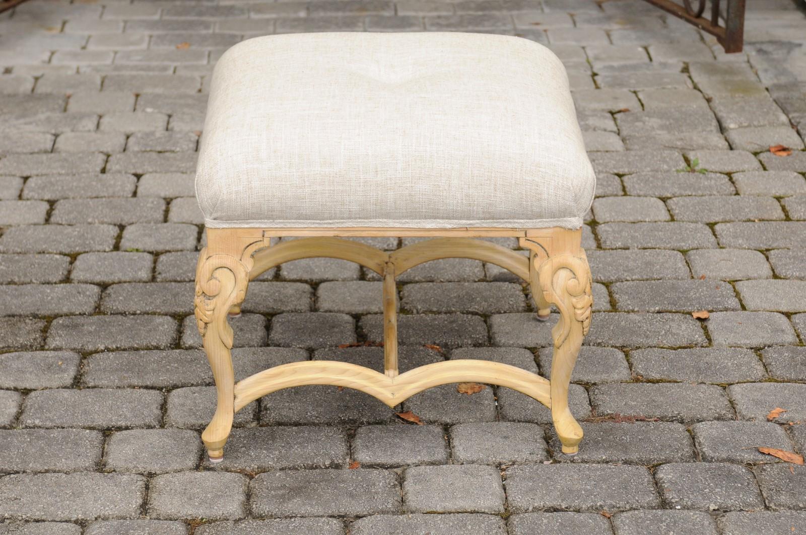 1950s Vintage Italian Rococo Style Ottoman with Cabriole Legs and New Upholstery 1