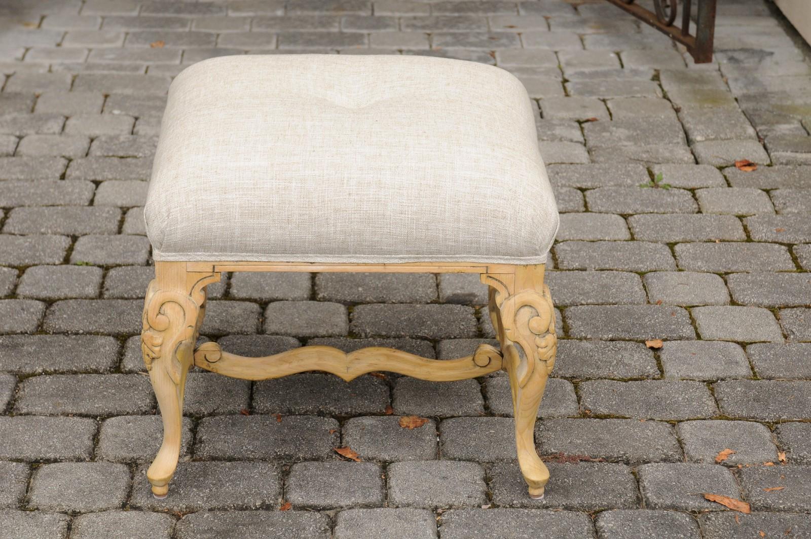 1950s Vintage Italian Rococo Style Ottoman with Cabriole Legs and New Upholstery 2