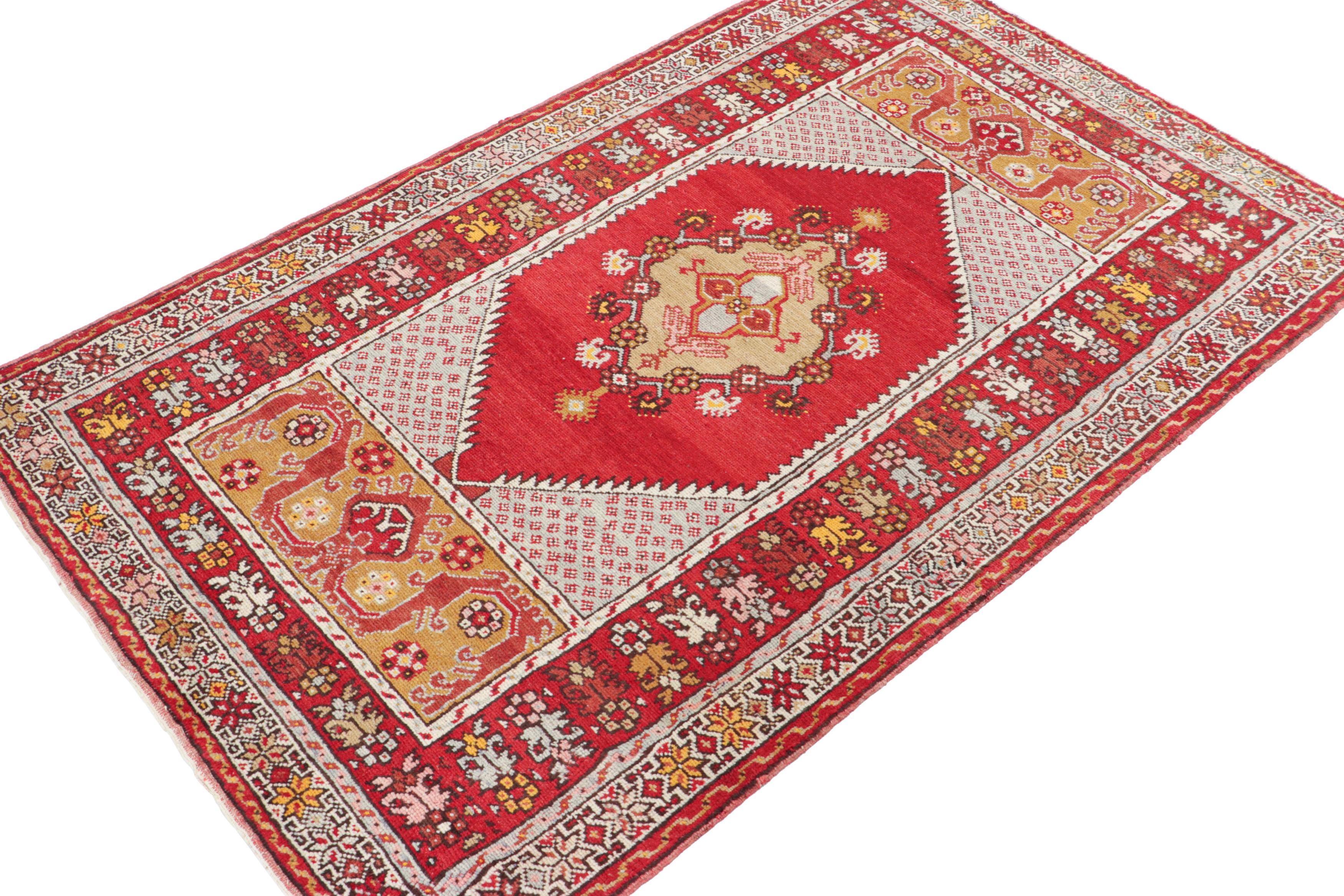 Hand-Knotted Vintage Kirsehir Rug in Red and Gold with Geometric Medallion - Rug & Kilim For Sale