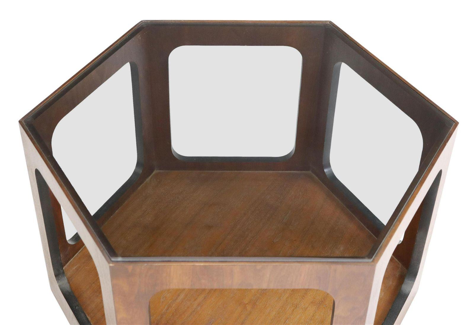 Americano Tavolino esagonale di metà secolo di Lane Furniture, vintage, del 1950 in vendita