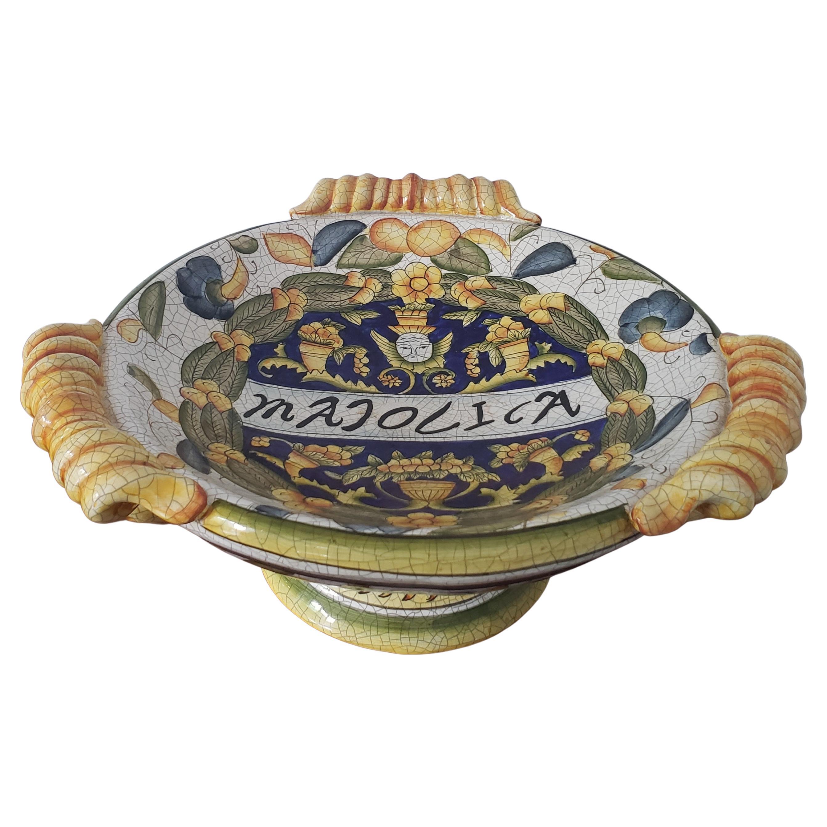 Chinese 1950s Vintage Majolica Ceramics Centerpiece For Sale