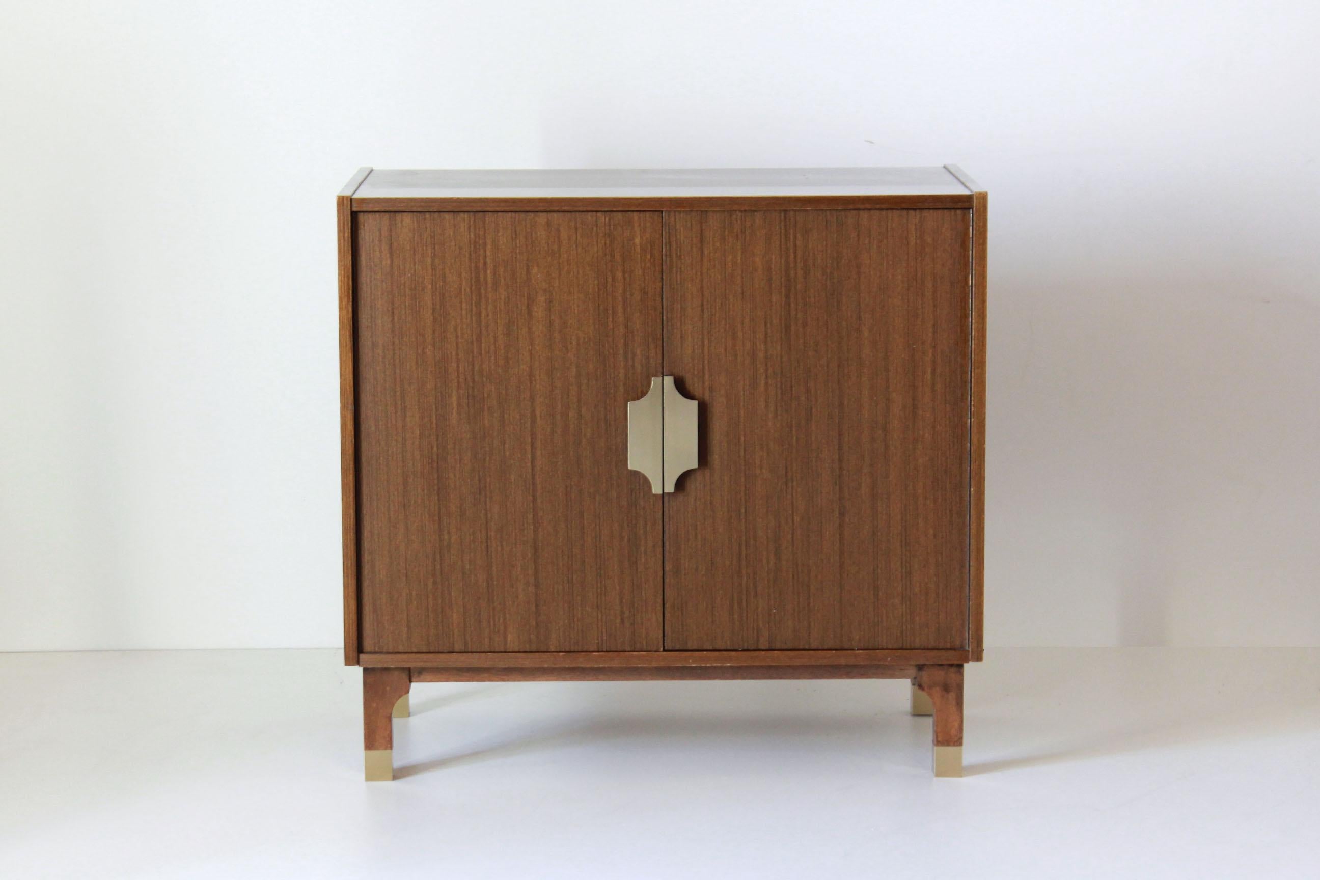 1950s Vintage Wood and Brass scandinavian Sideboard 10