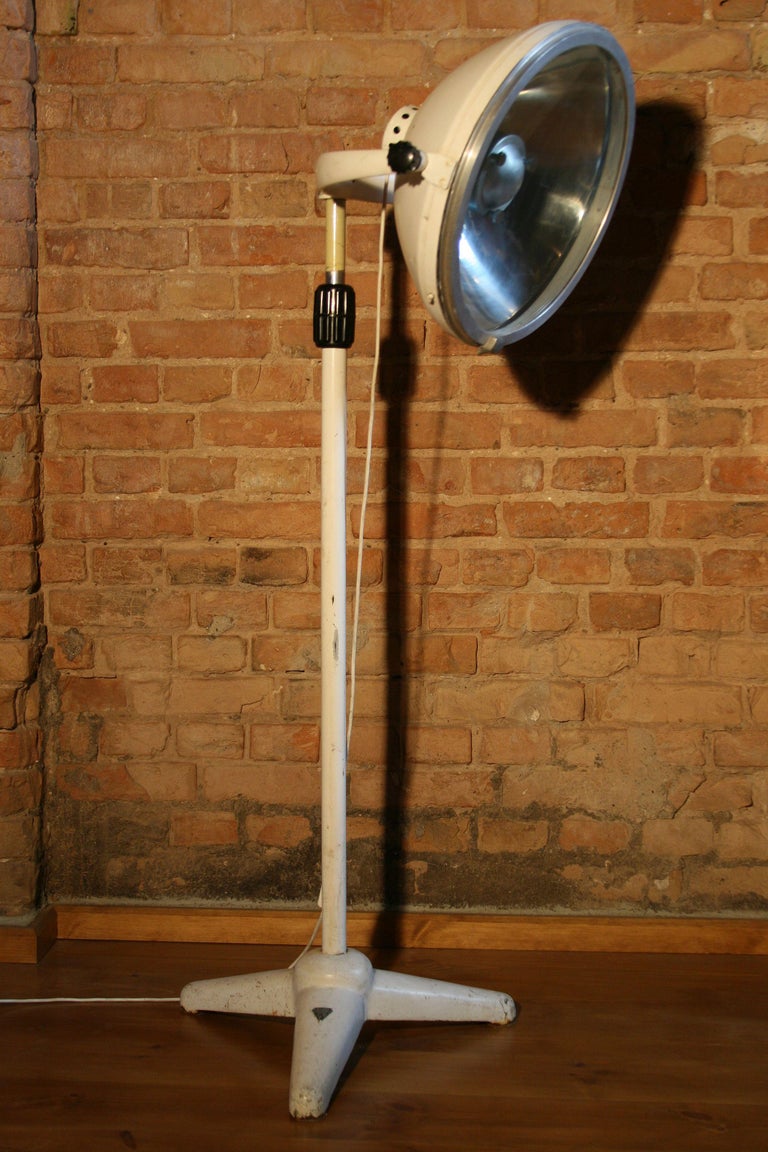 1950s Vintage Medical Operating Lamp Famed 1 For Sale at 1stDibs
