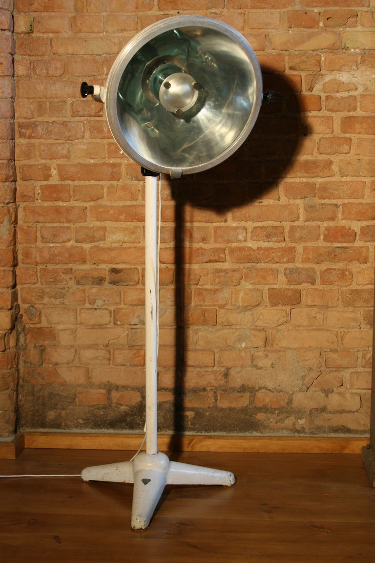1950s Vintage Medical Operating Lamp Famed 1 For Sale at 1stDibs