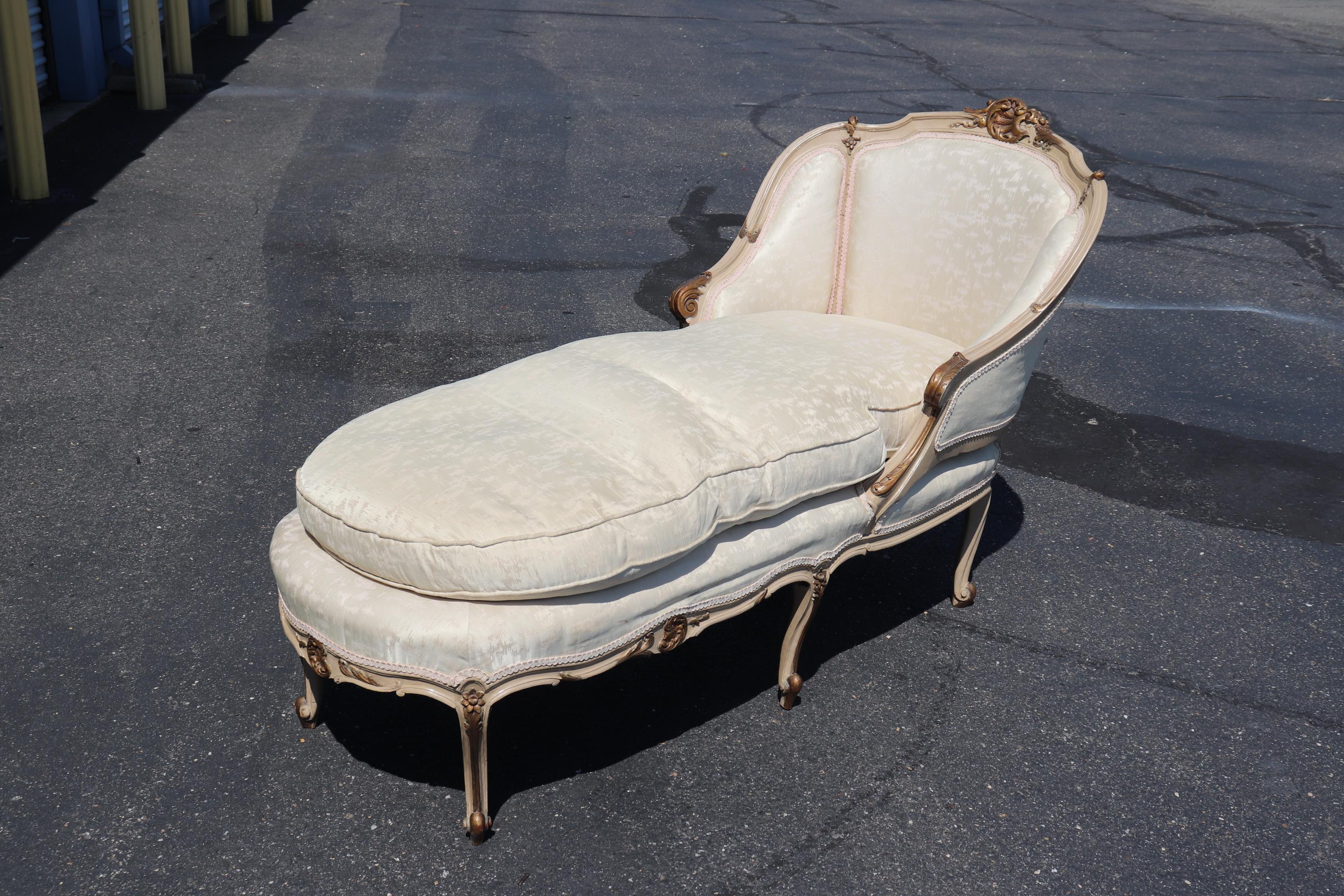 1950s Vintage Off-White Painted French Louis XV Daybed Chaise 7