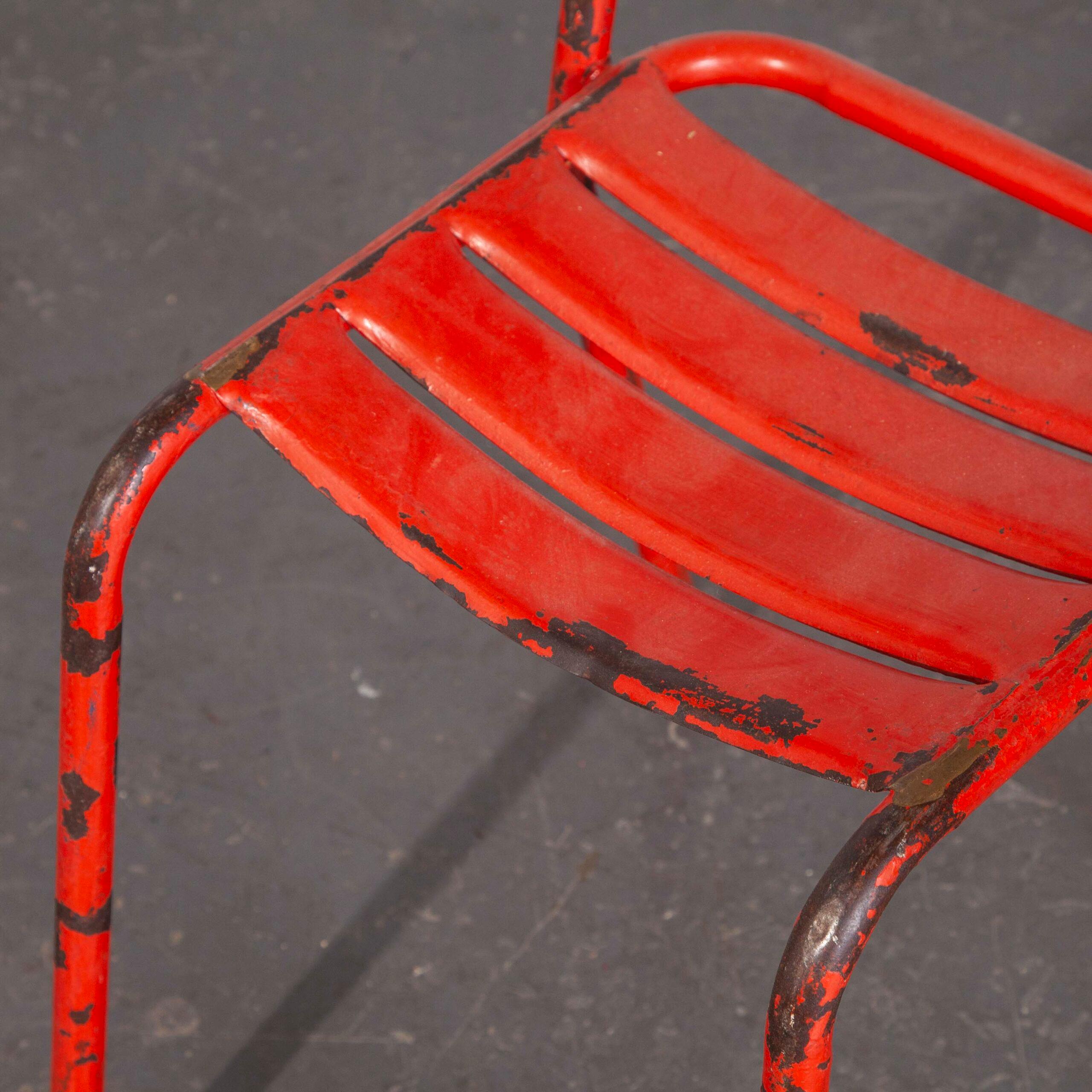 1950s vintage original French red Tolix metal cafe dining chairs – set of six.
1950?s vintage original French Tolix red metal caf? dining chairs? set of six. Tolix is one of our all time favourite companies. In 1907 Frenchman Xavier Pauchard