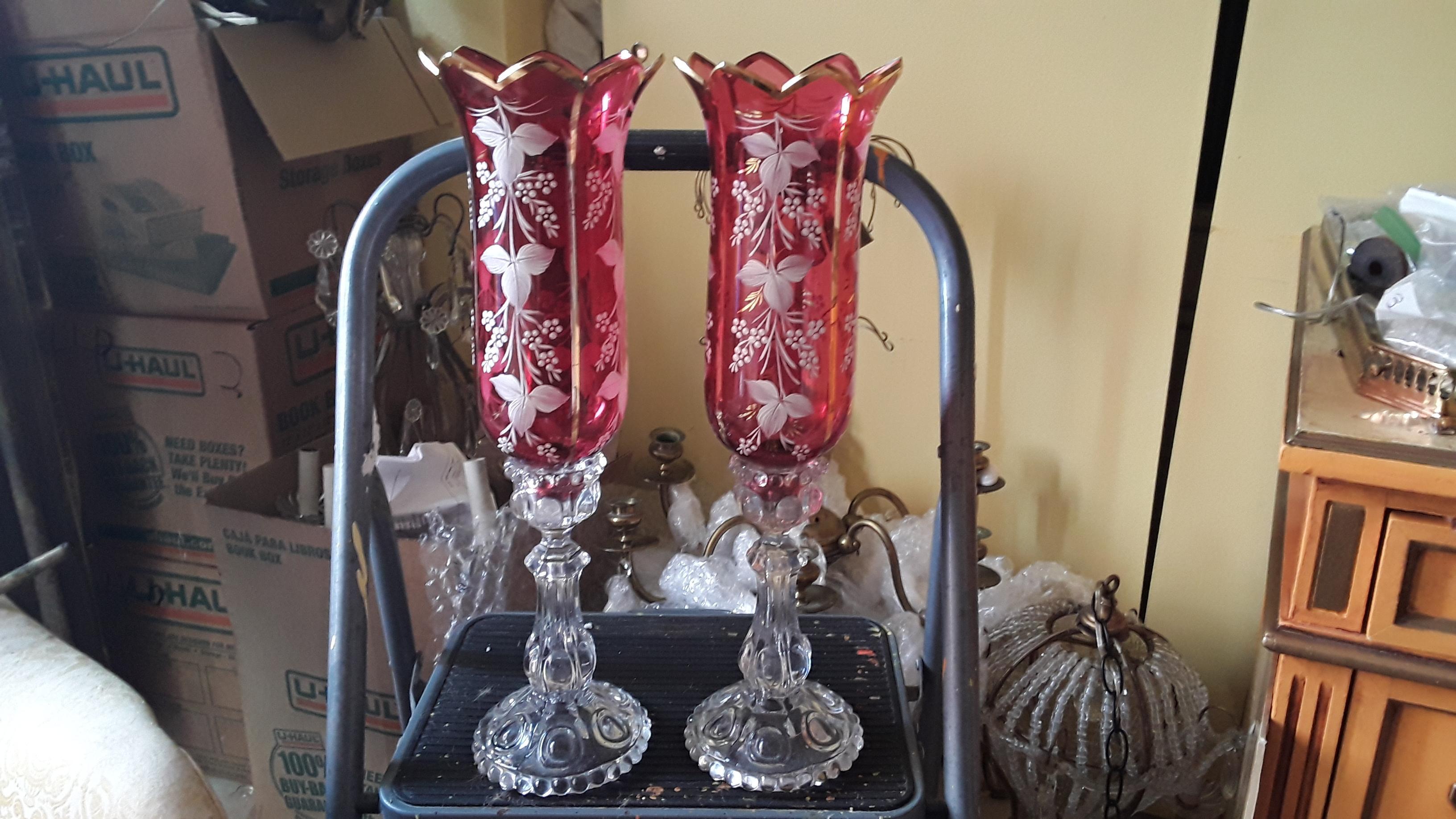 1950's Vintage Pair of Red Hand Painted Crystal Medallion Series Candle Lamps. im Angebot 4