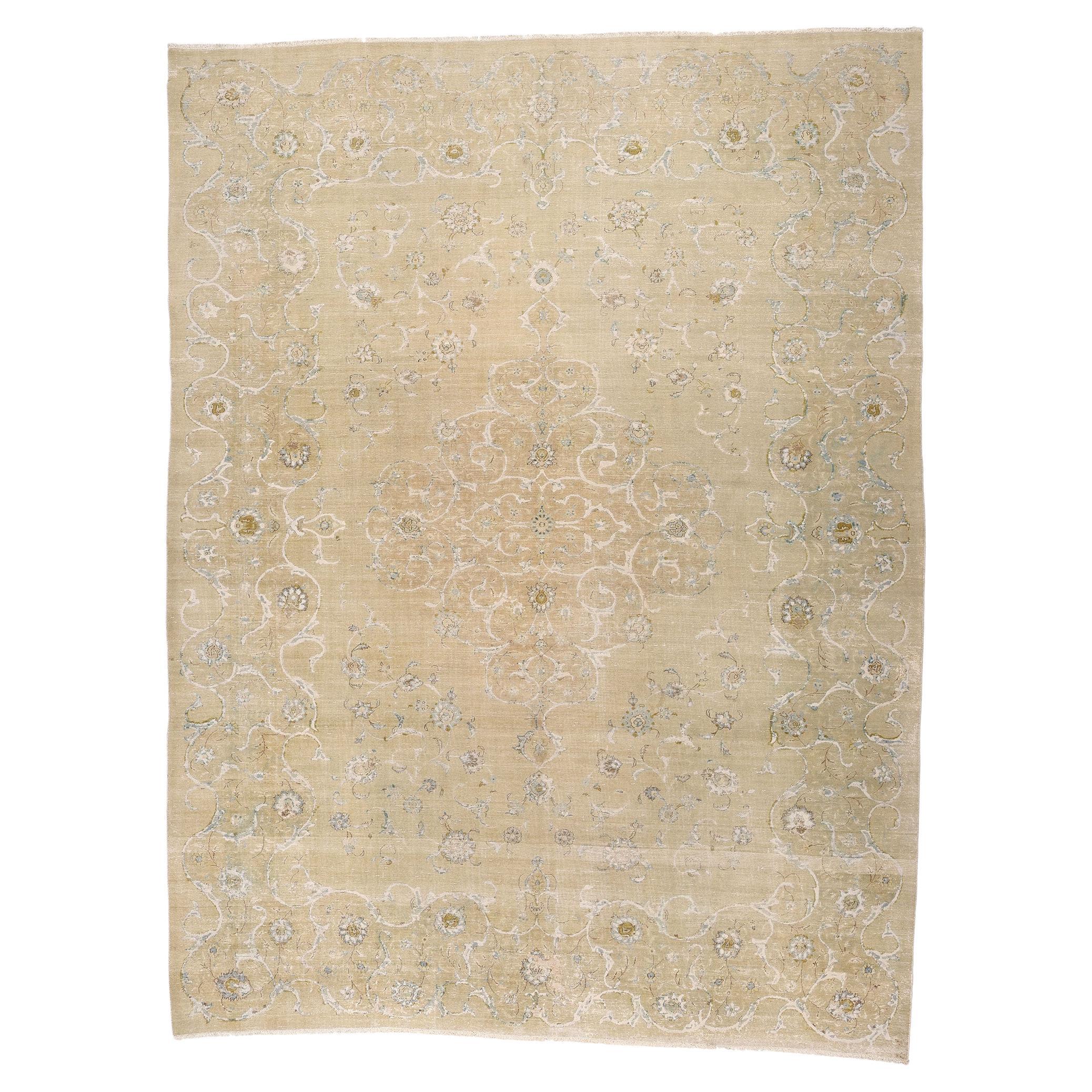 Persischer Kashan-Teppich aus den 1950er Jahren, verwitterte Finesse trifft auf belgischen Chic