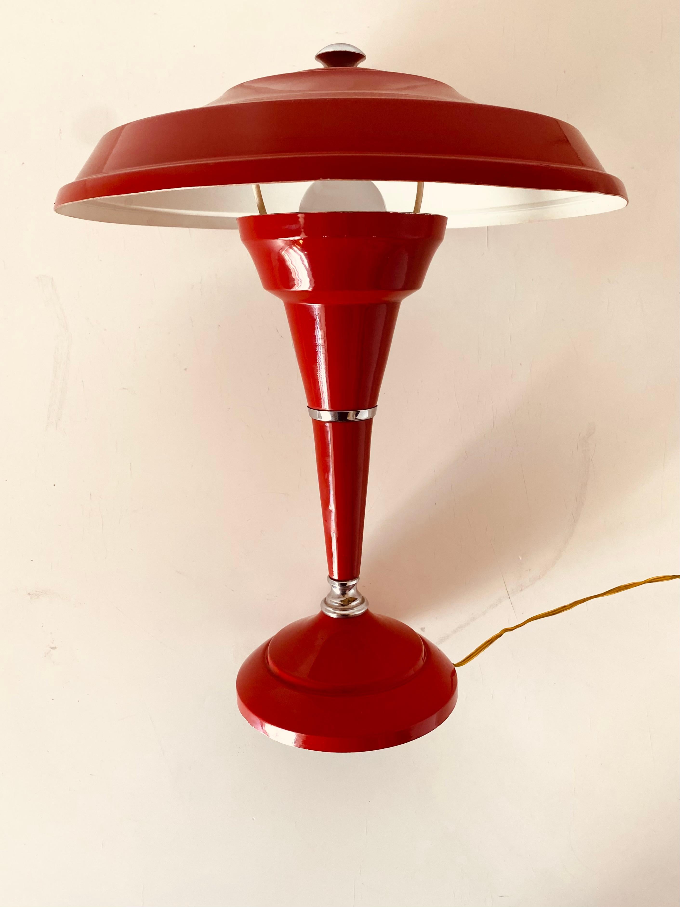 1950s Vintage Red Table Lamp In Good Condition In Ceglie Messapica, IT
