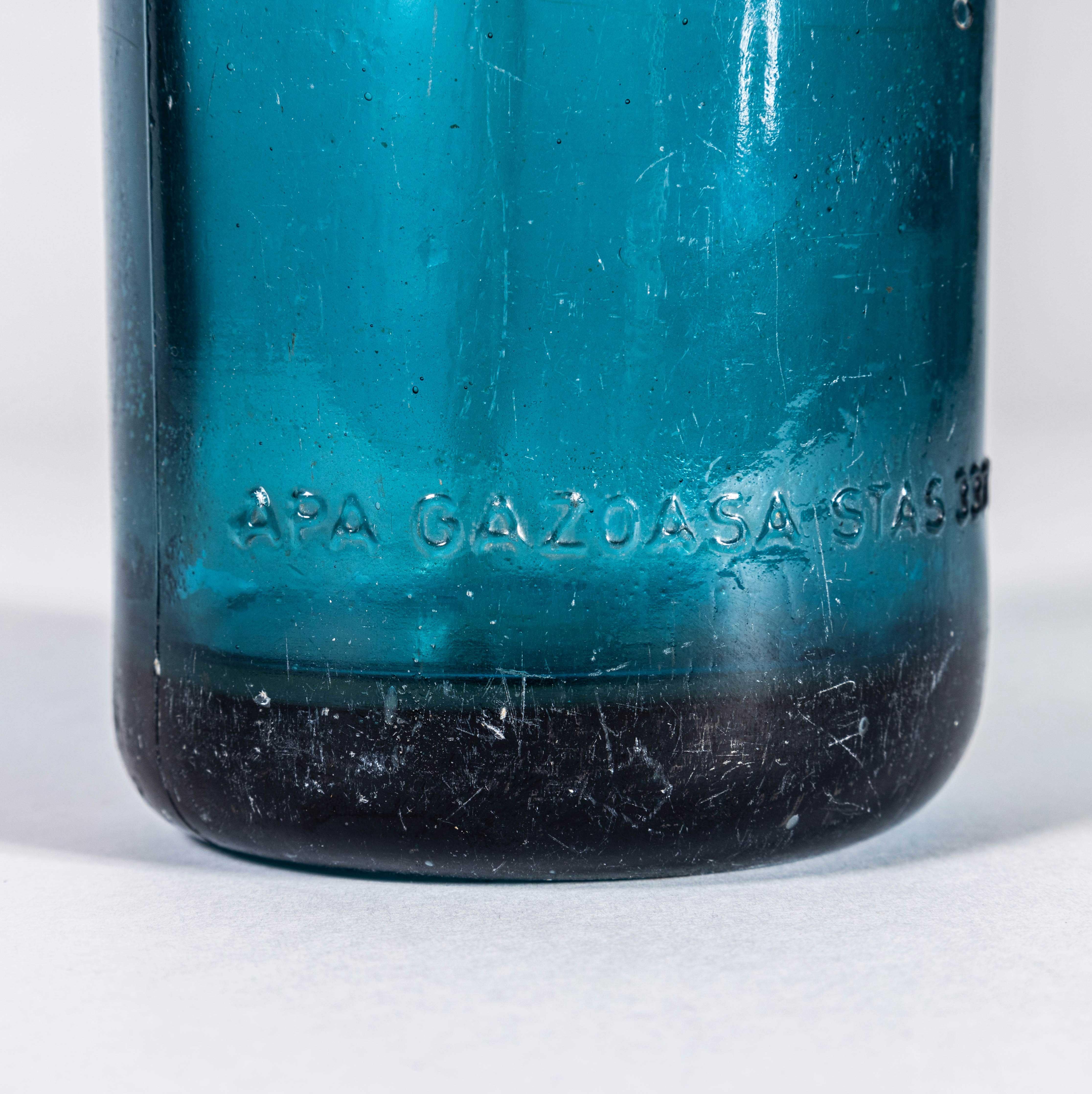 Sifones de soda rumanos vintage de los años 50 - Vidrio azul en venta 4